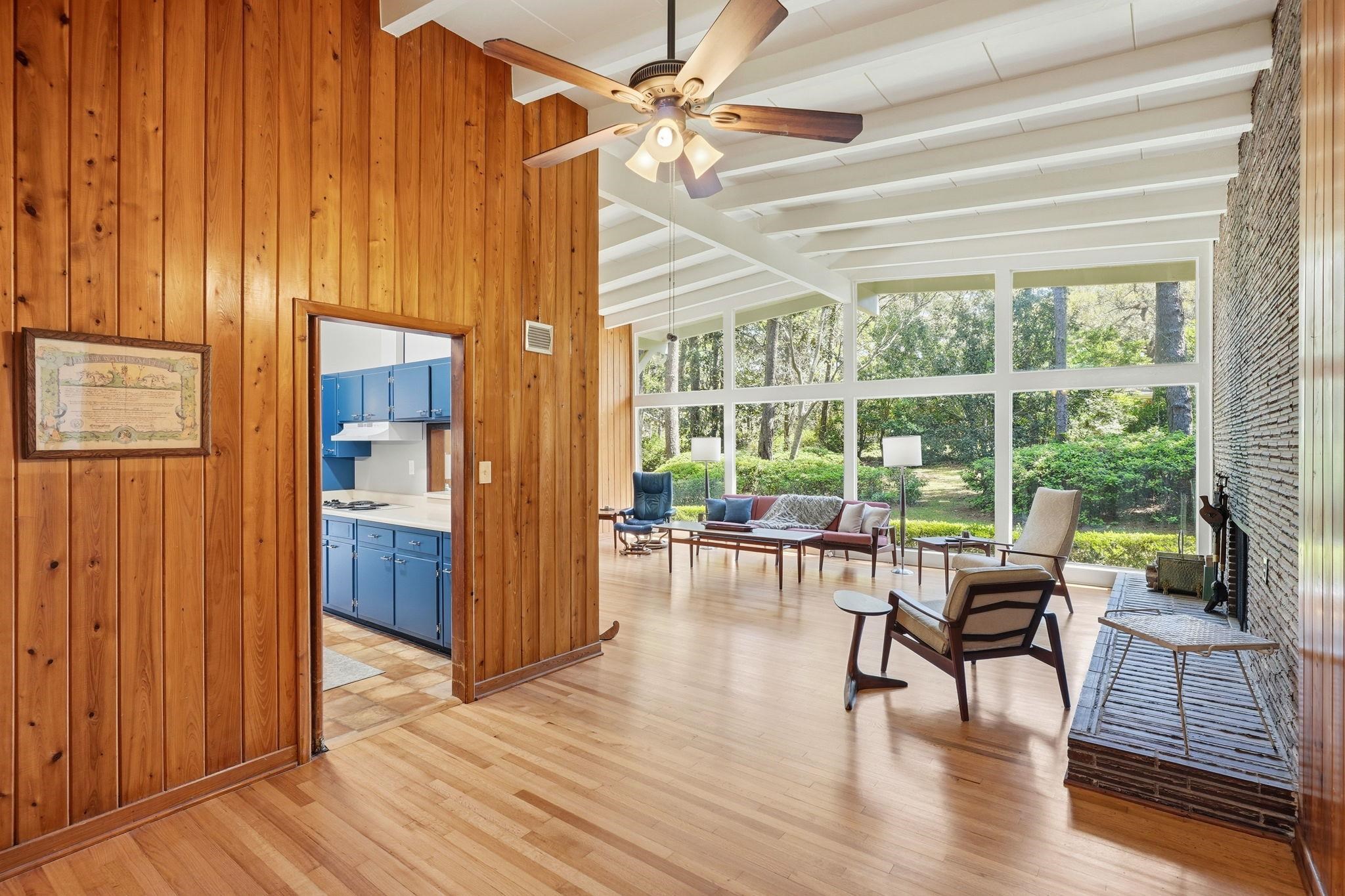 810 Middlebrooks Circle