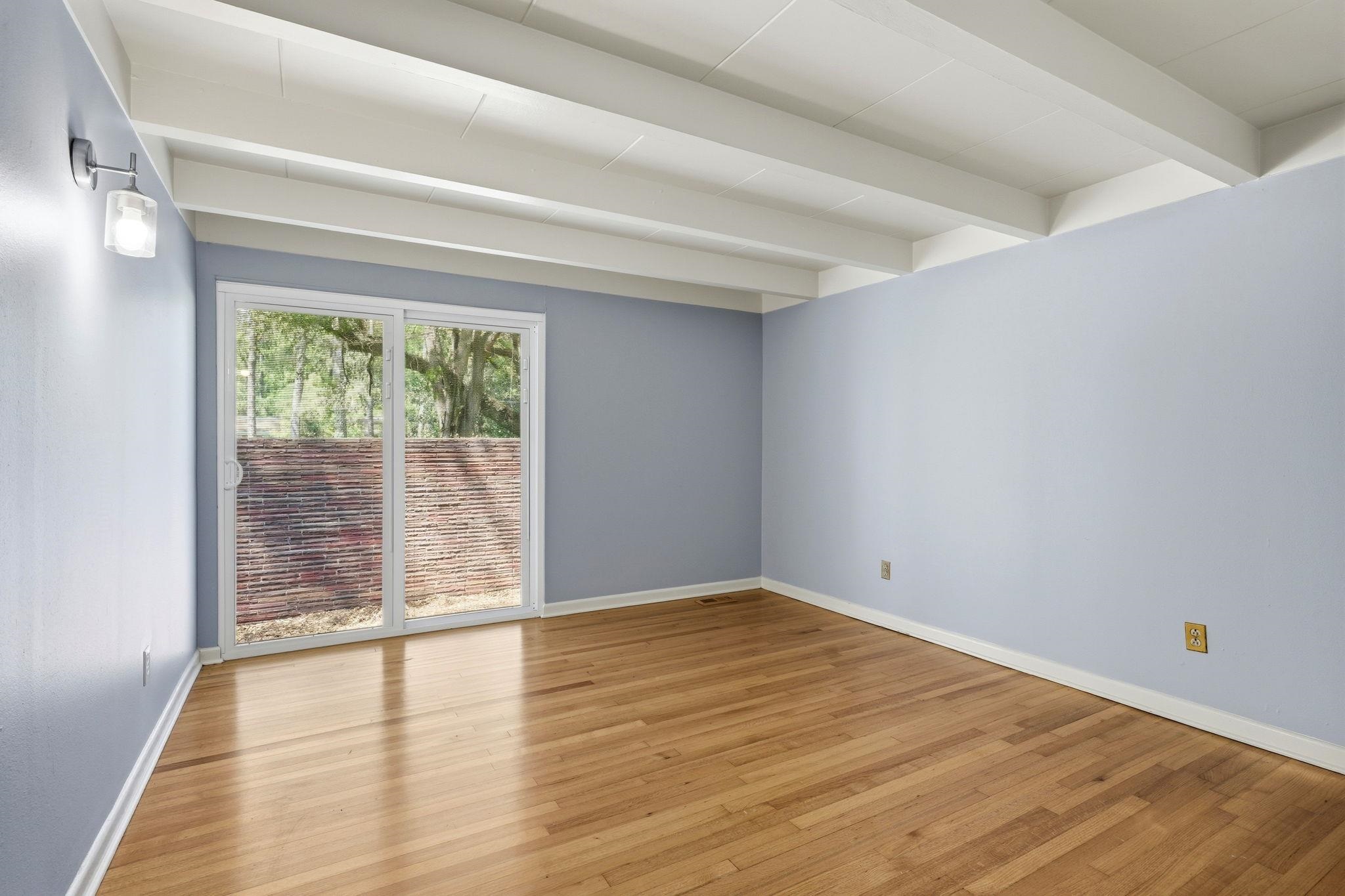 810 Middlebrooks Circle