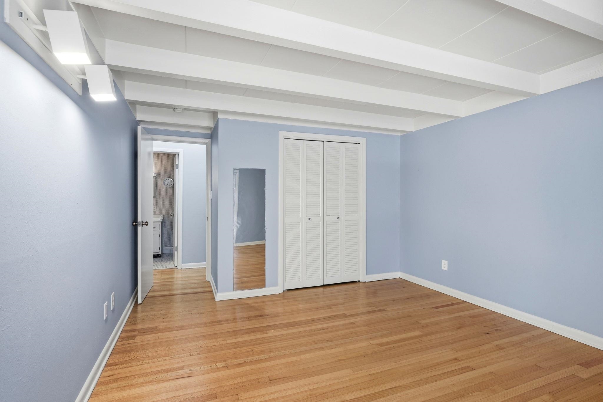 810 Middlebrooks Circle