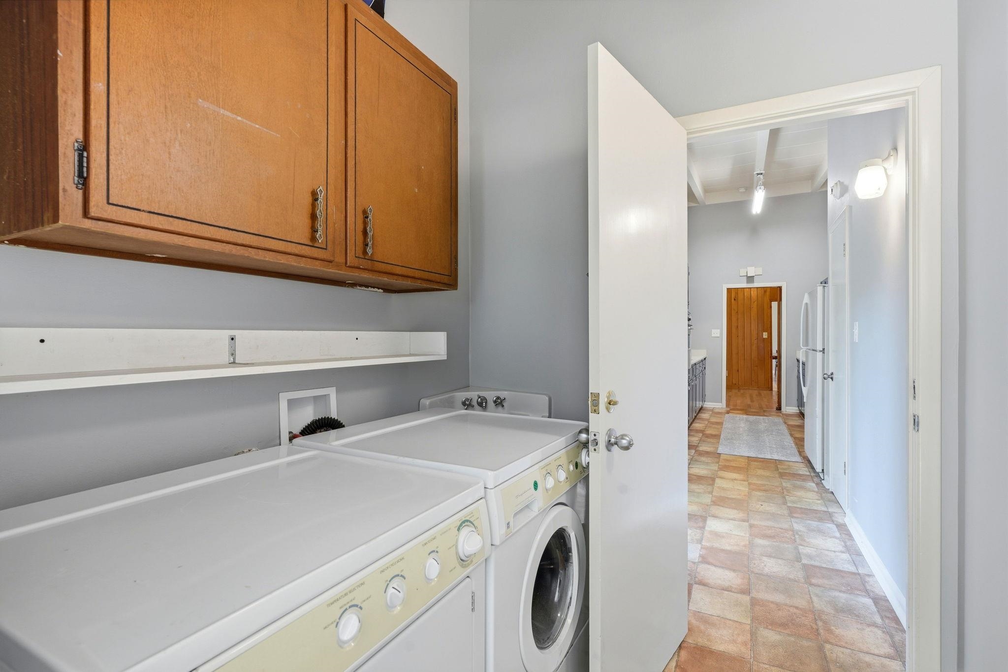 810 Middlebrooks Circle