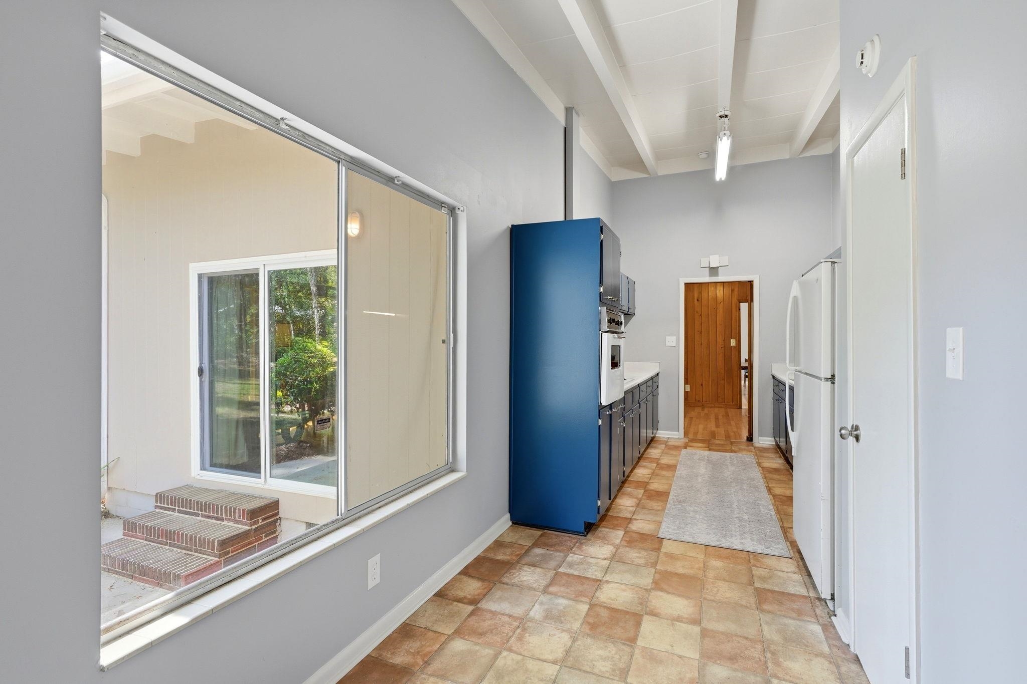 810 Middlebrooks Circle