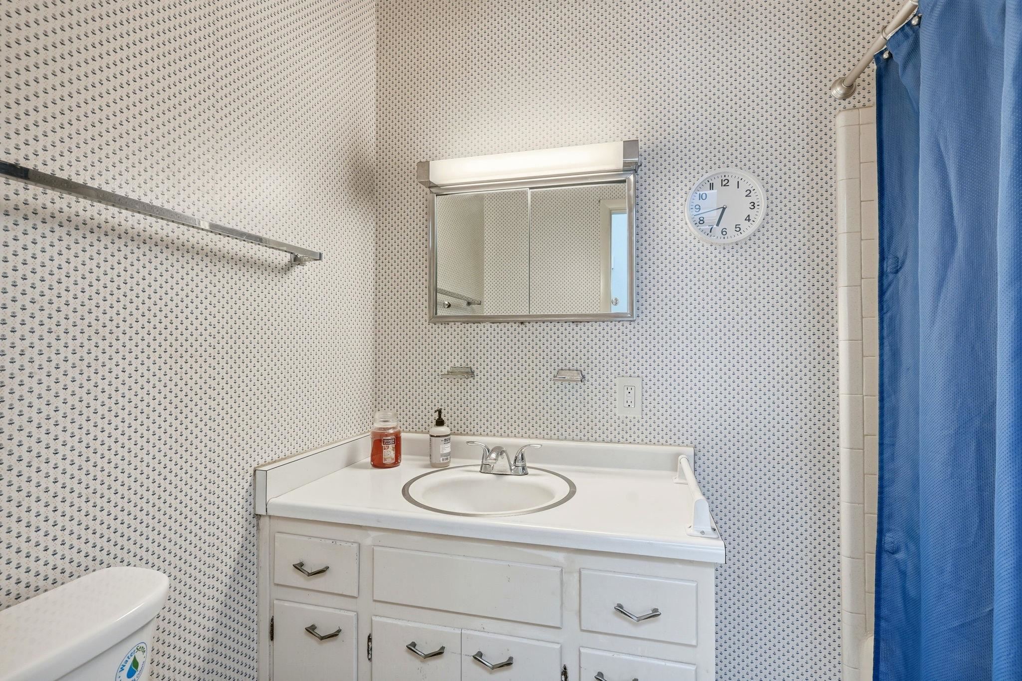 810 Middlebrooks Circle