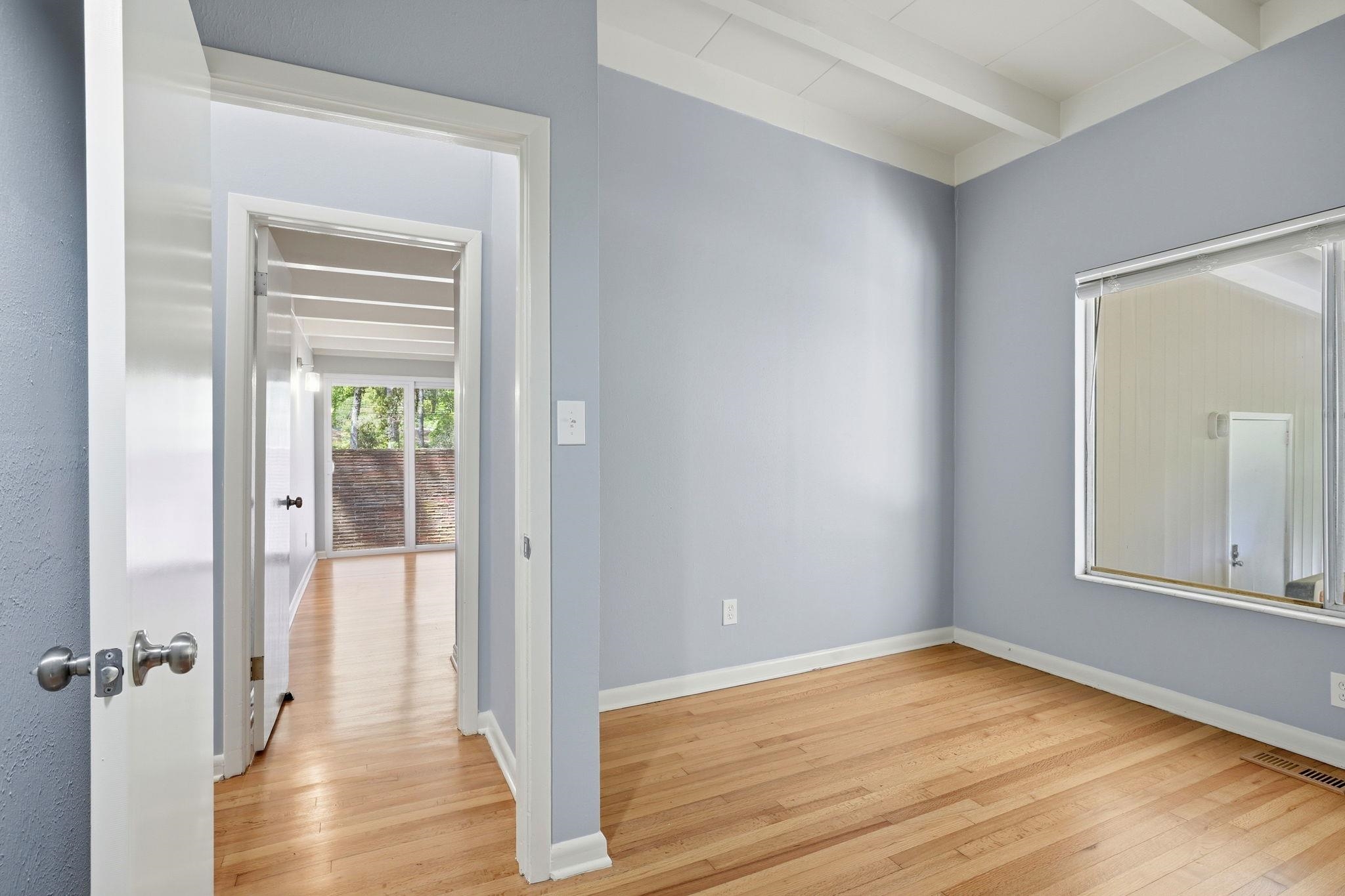 810 Middlebrooks Circle