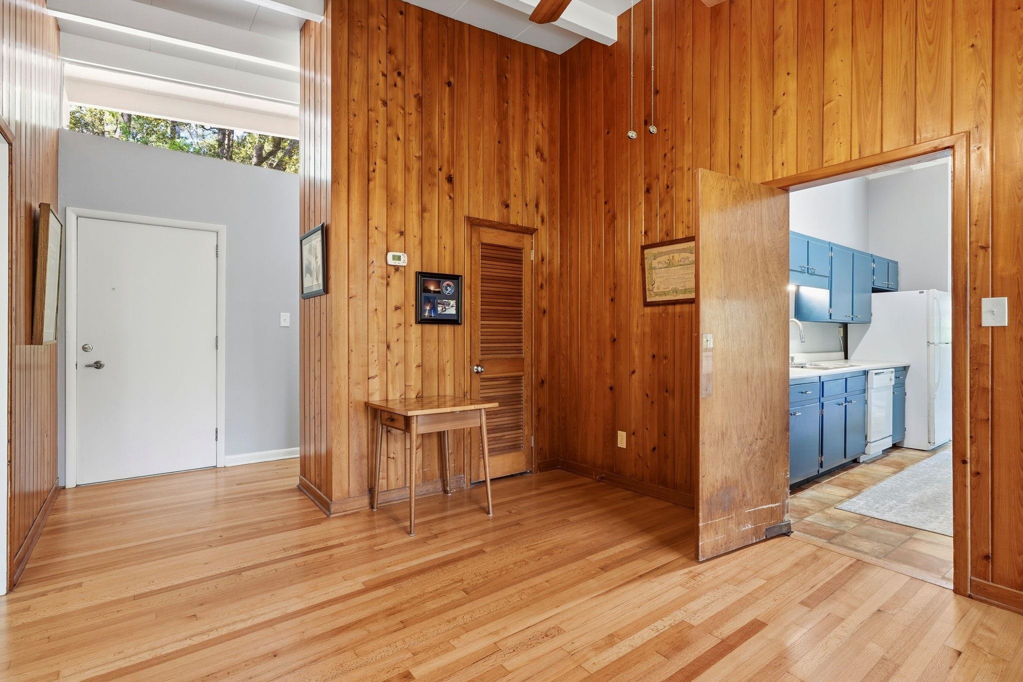 810 Middlebrooks Circle