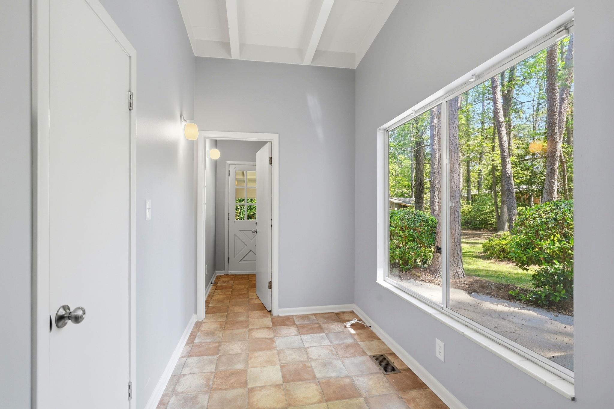 810 Middlebrooks Circle