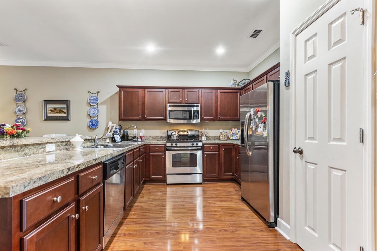 2892 Hampton Meadow Drive