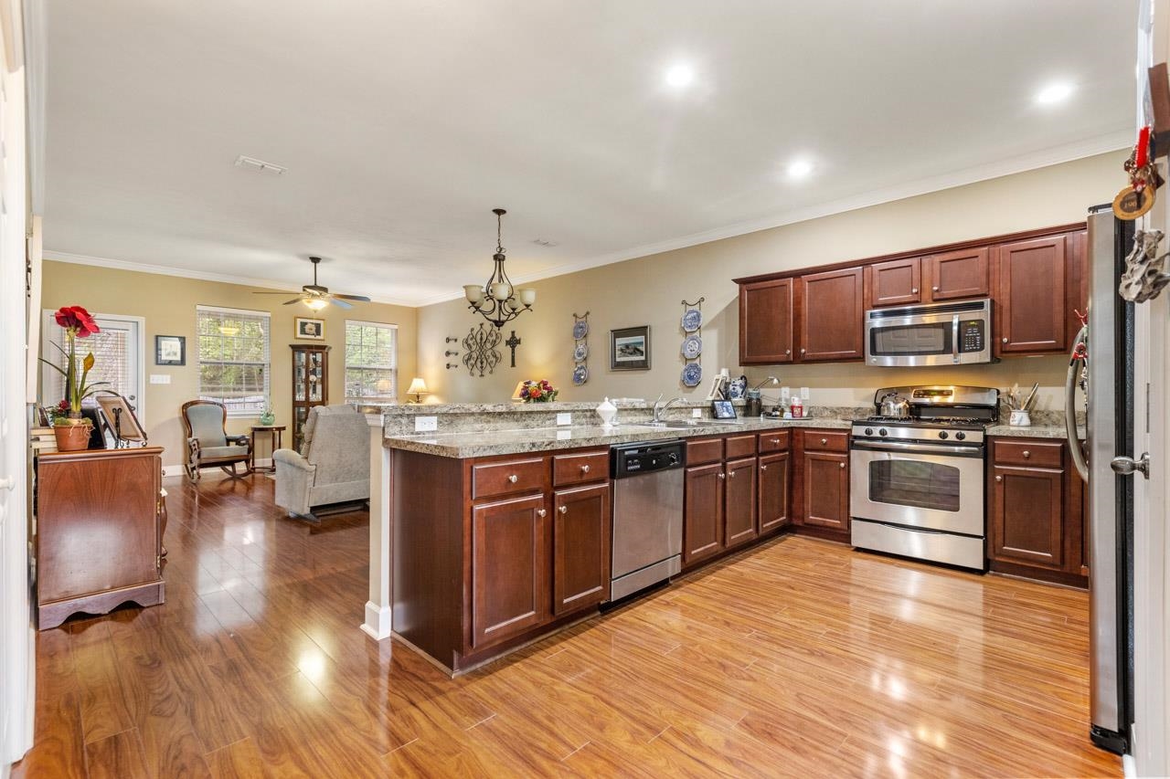 2892 Hampton Meadow Drive