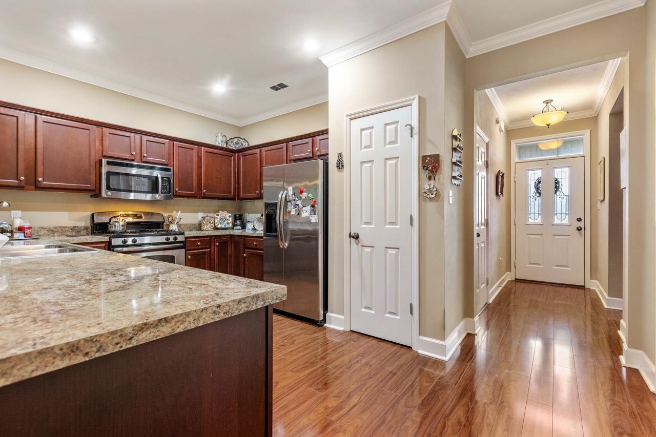 2892 Hampton Meadow Drive