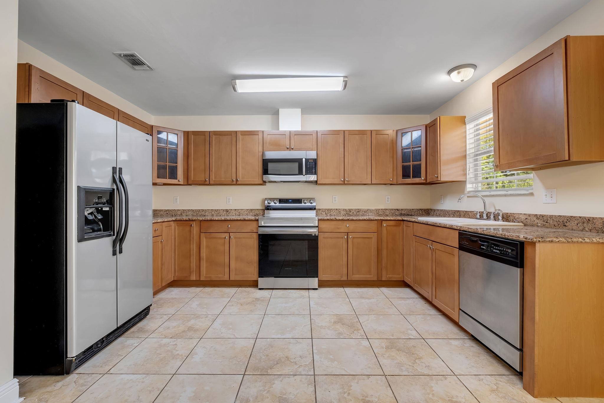 5828 Doonesbury Court