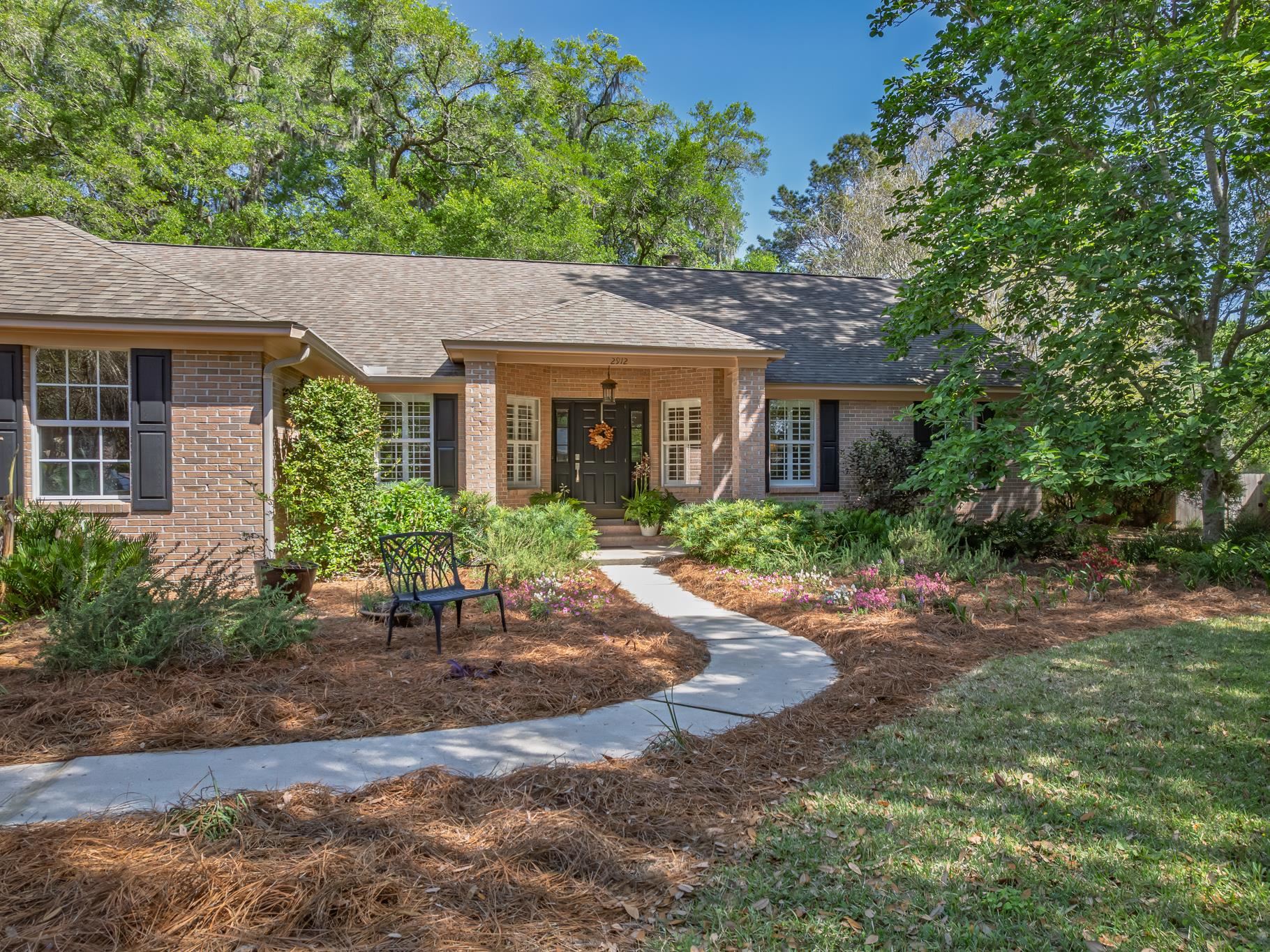 2912 Quail Rise Court
