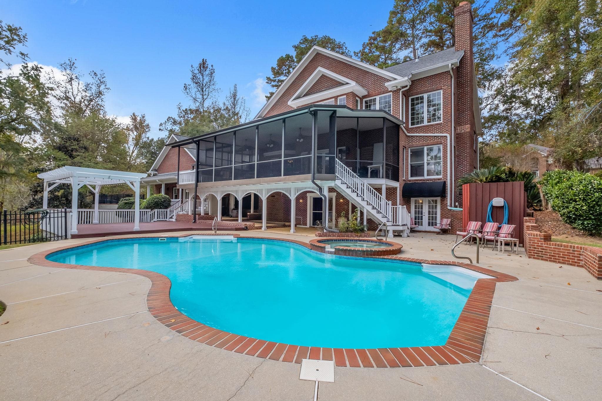 5351 Pembridge Place