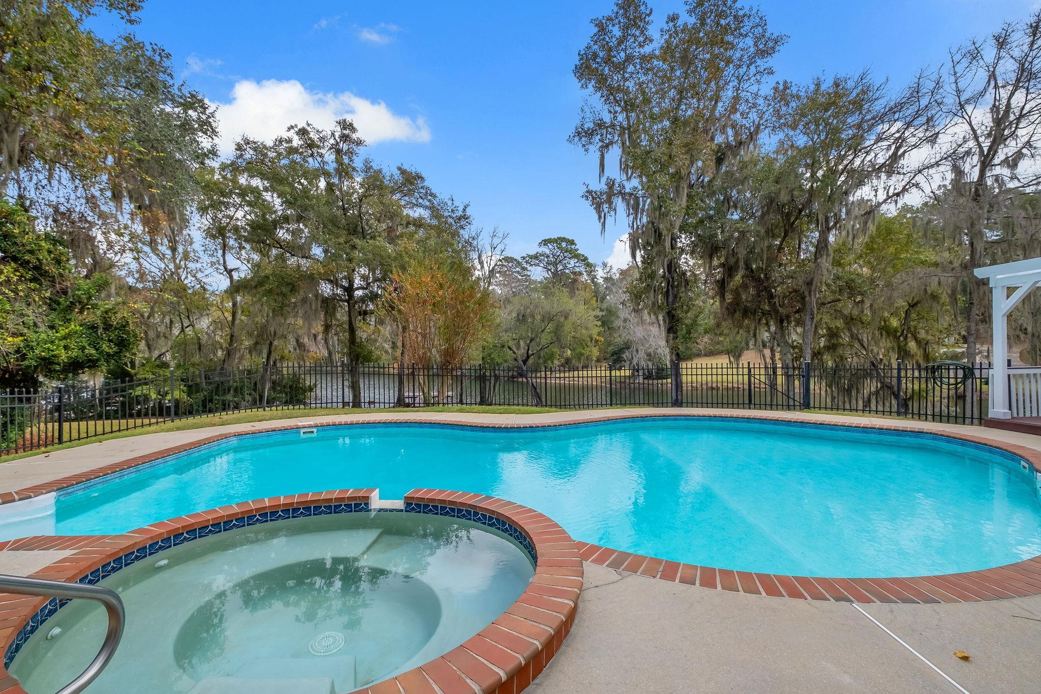 5351 Pembridge Place