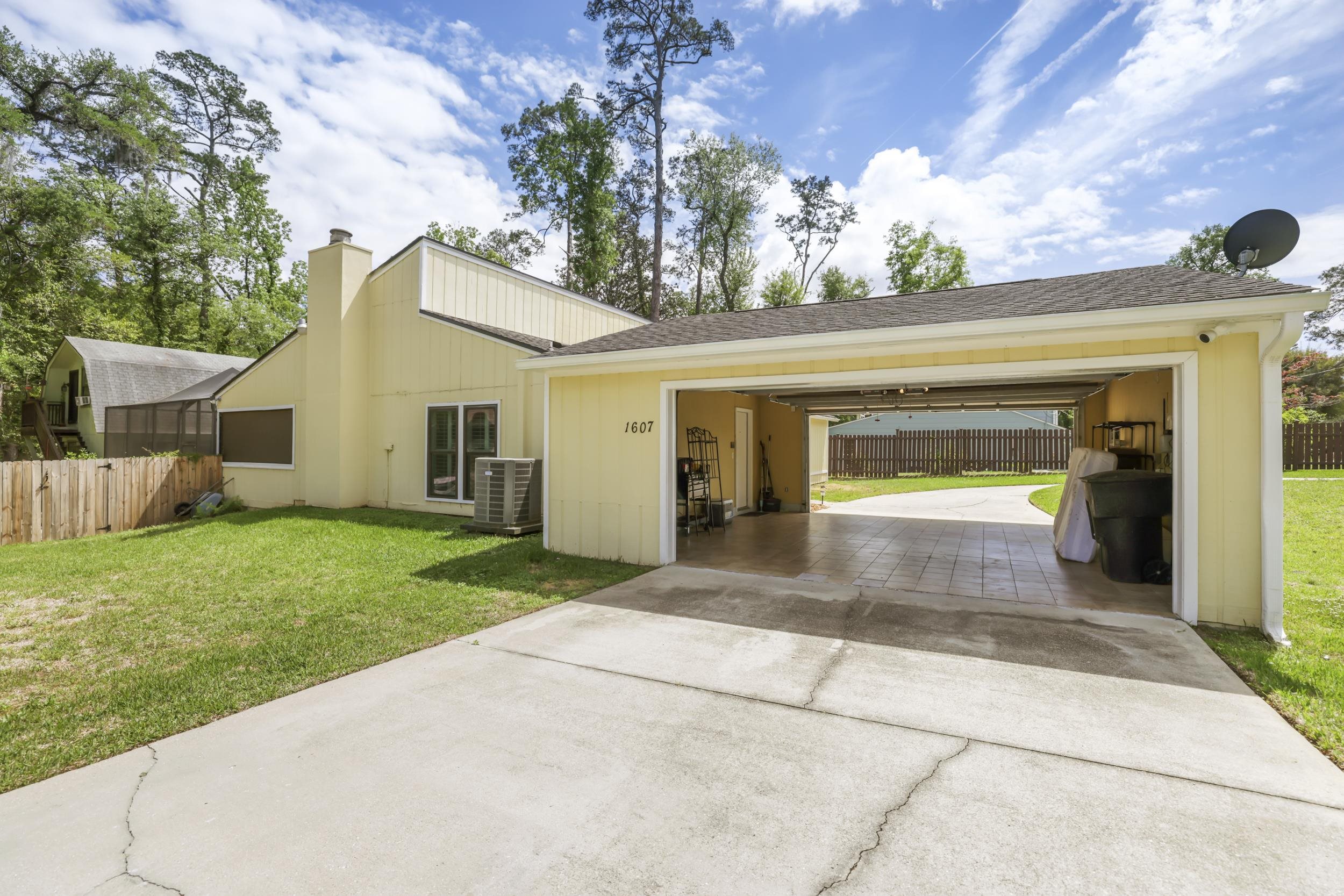 1607 Seminole Drive