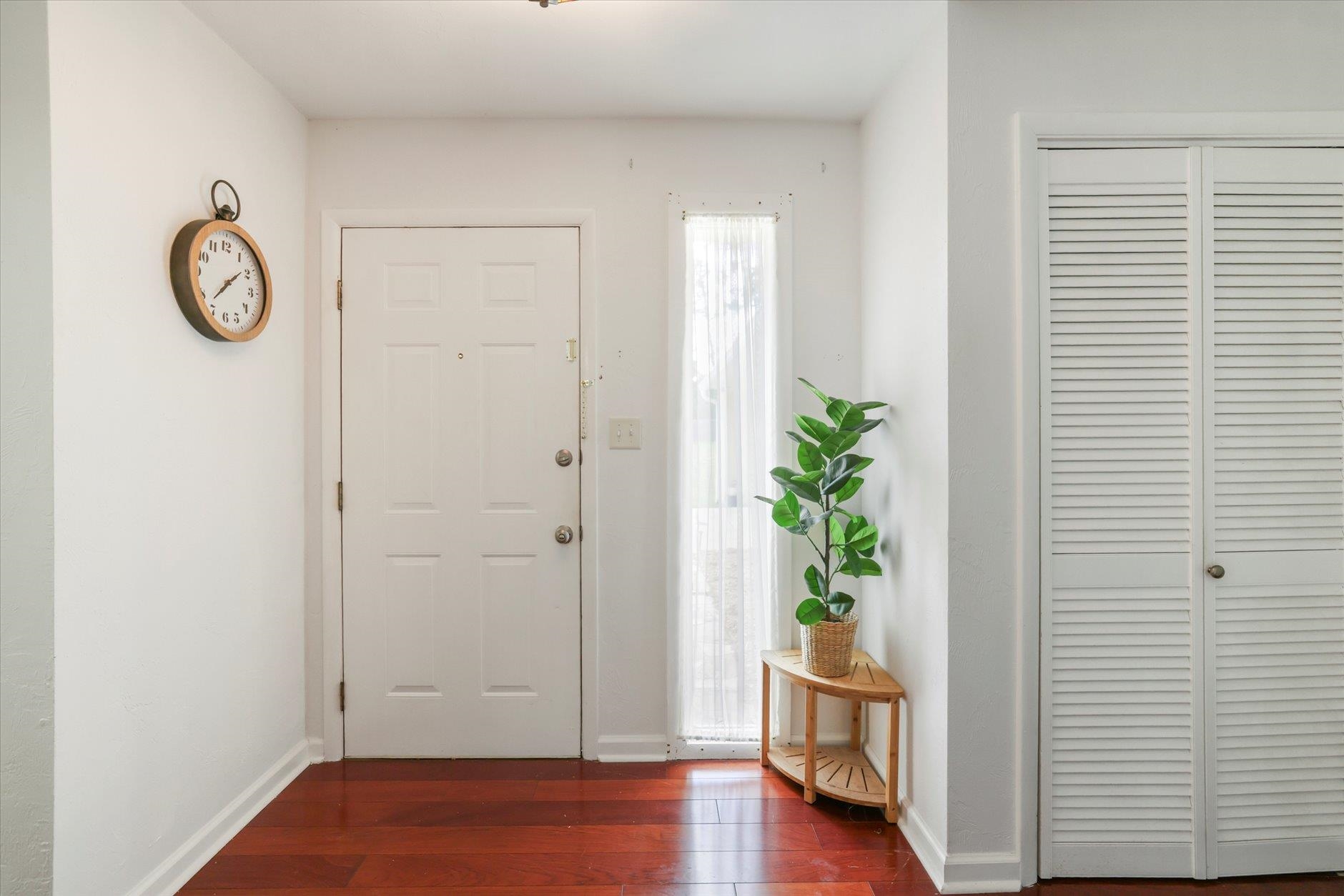 1607 Seminole Drive