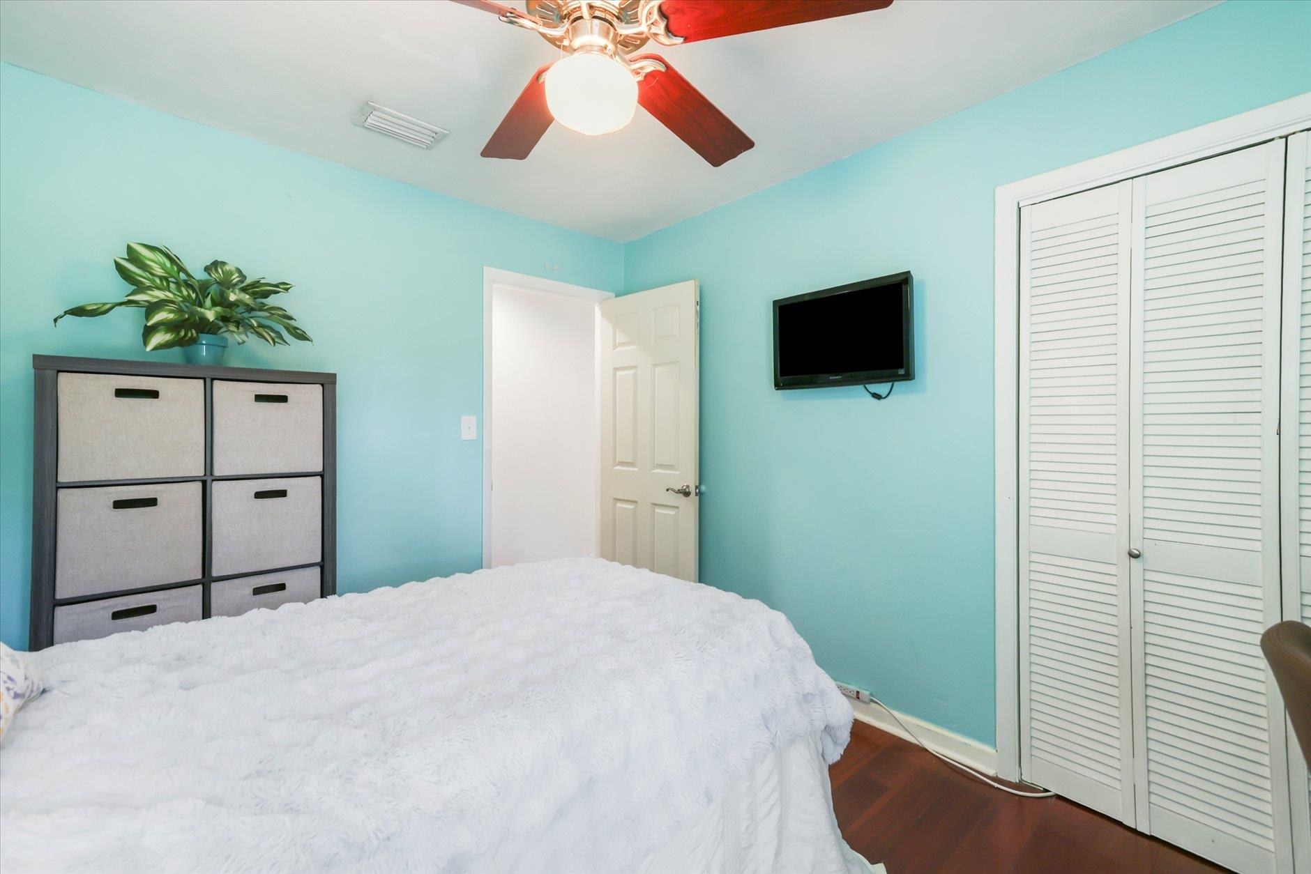 1607 Seminole Drive