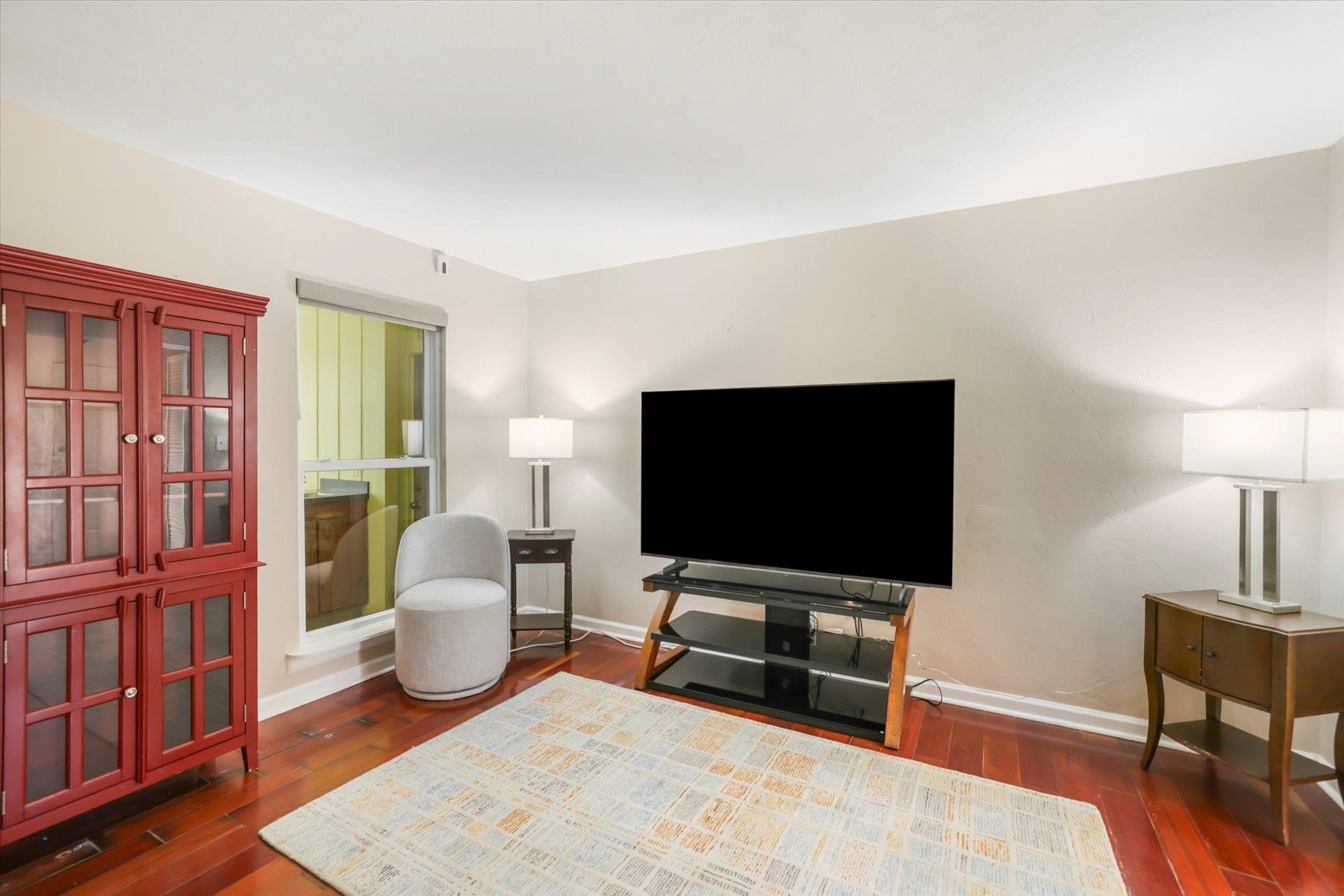 1607 Seminole Drive