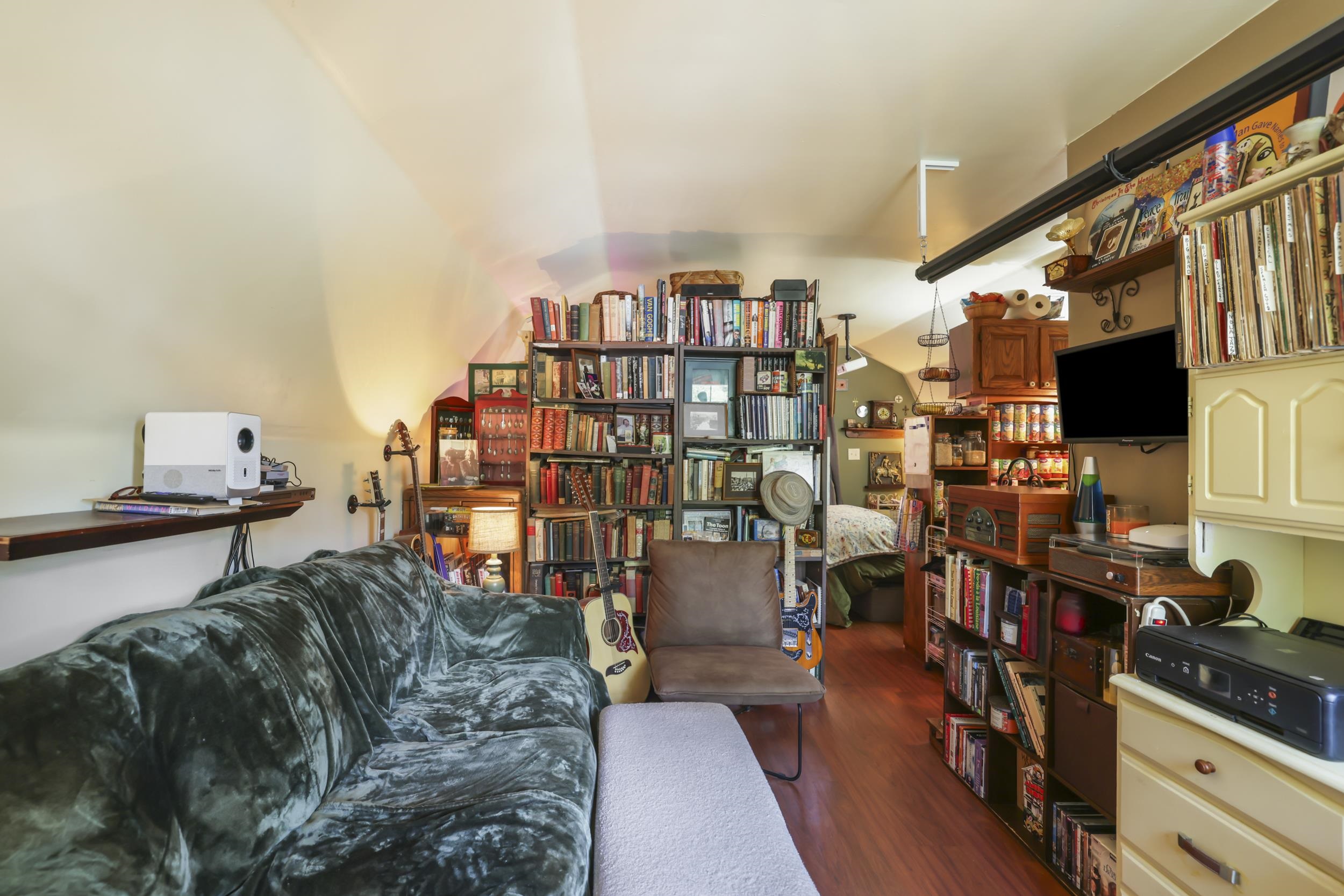 1607 Seminole Drive