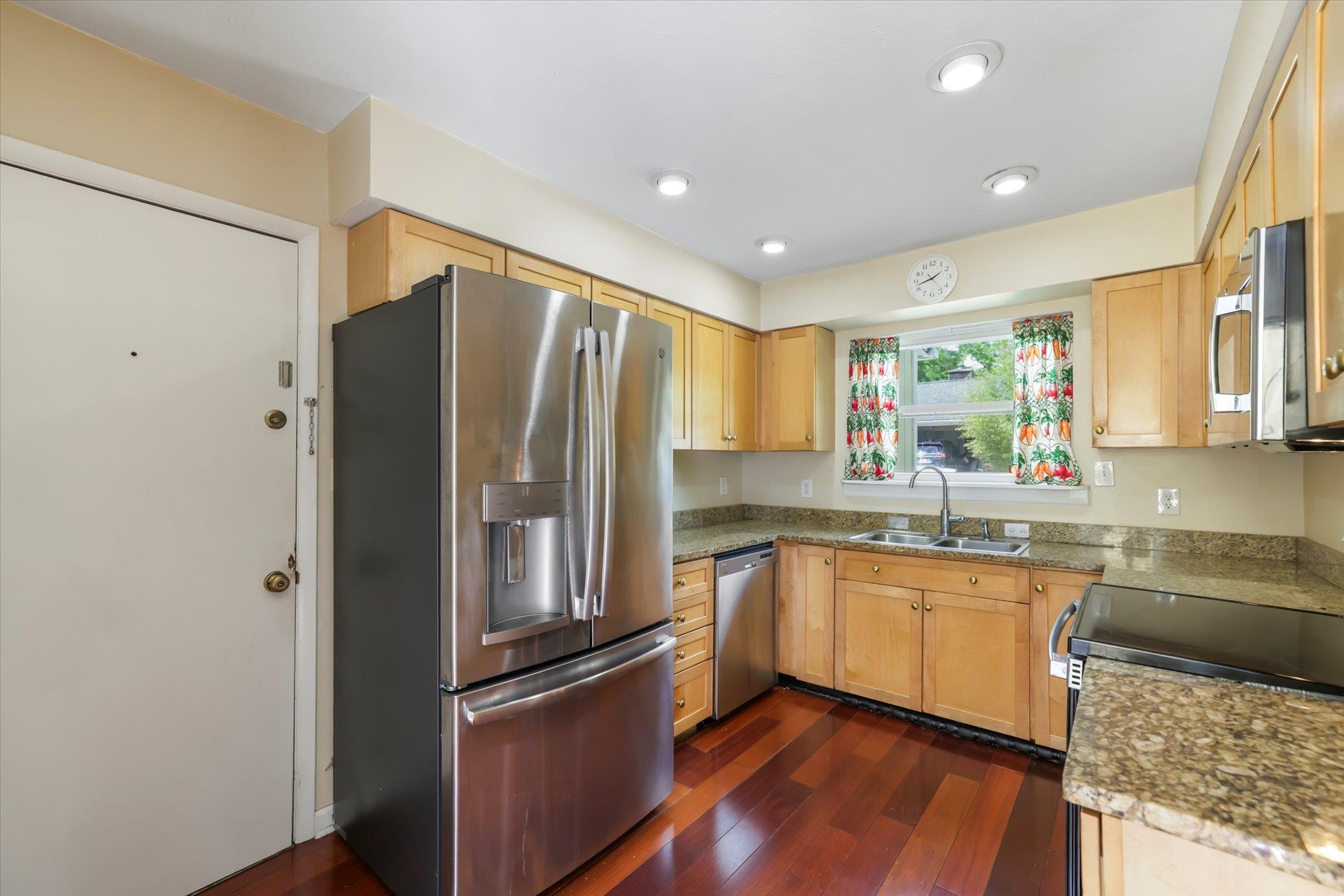 1607 Seminole Drive