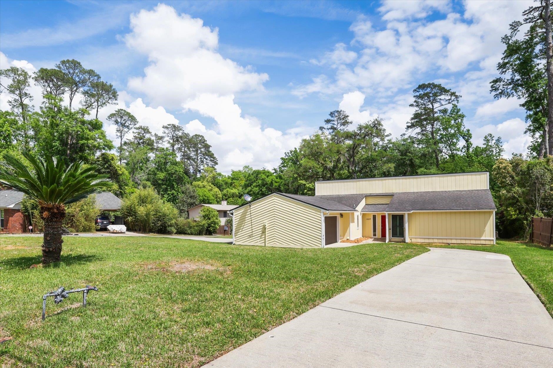 1607 Seminole Drive
