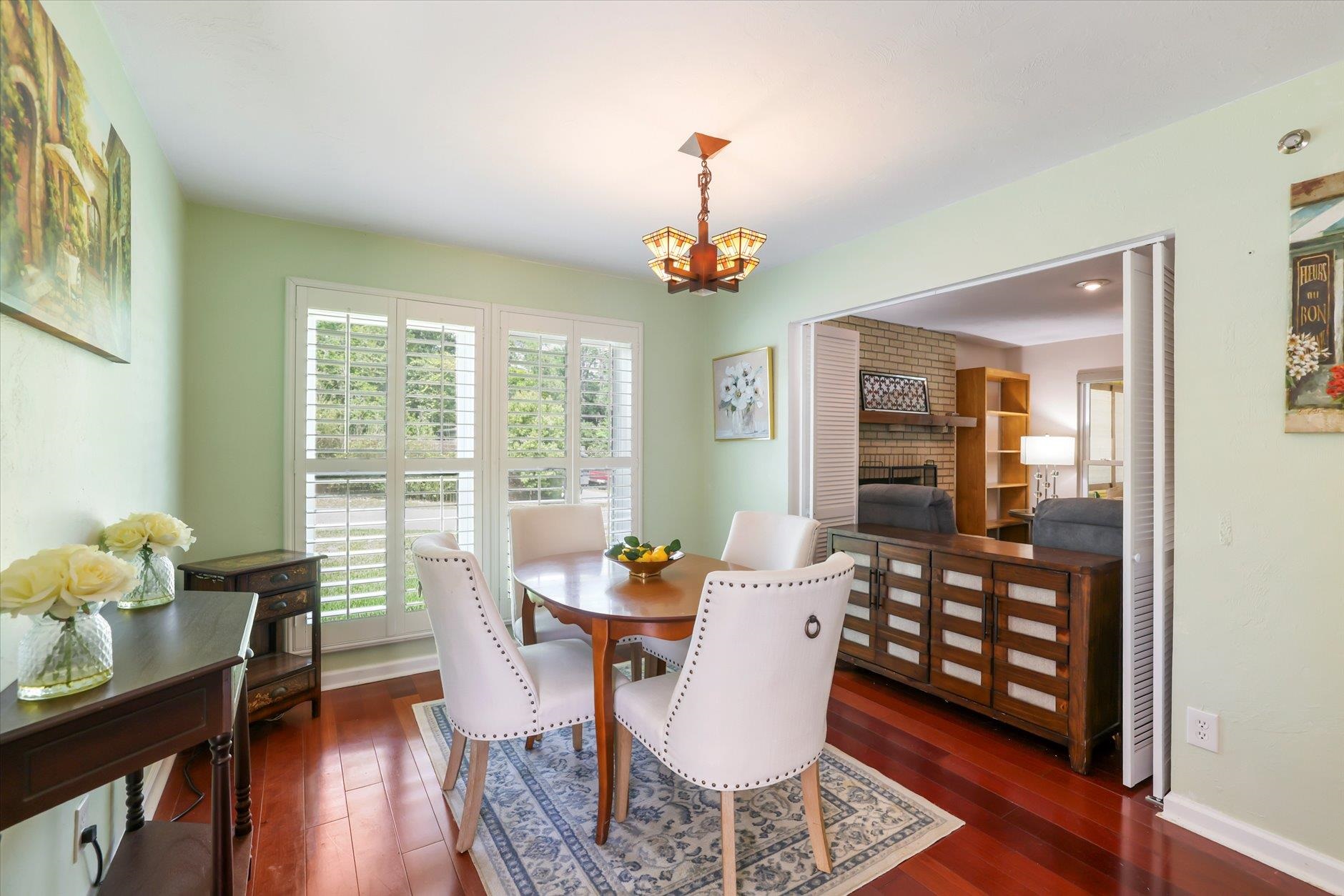 1607 Seminole Drive