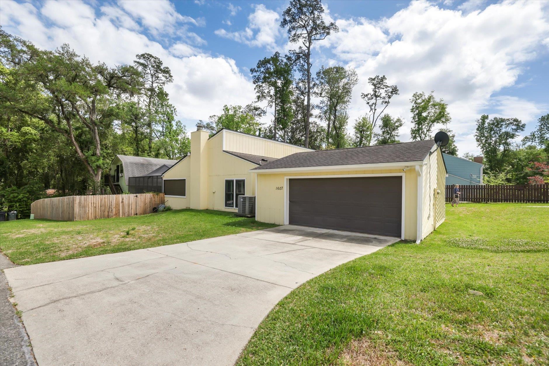 1607 Seminole Drive