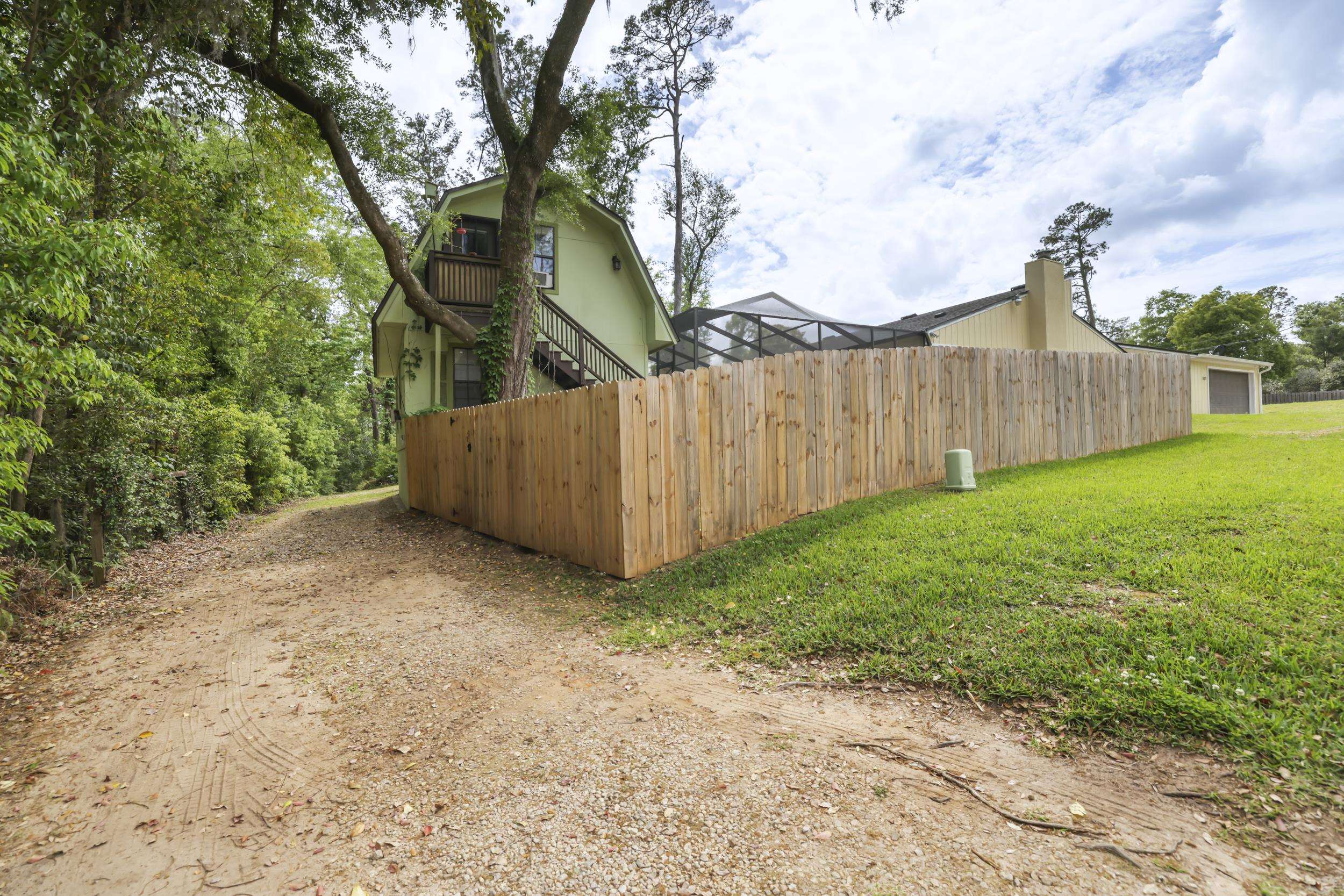 1607 Seminole Drive