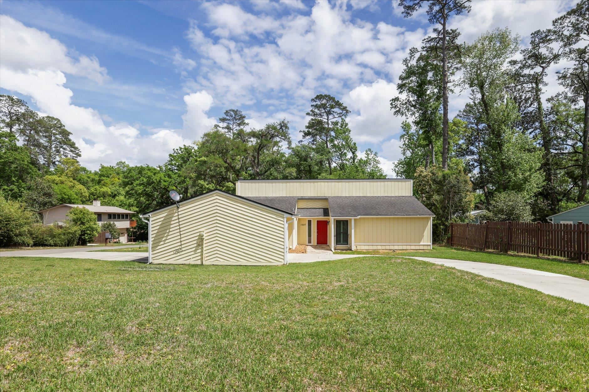 1607 Seminole Drive