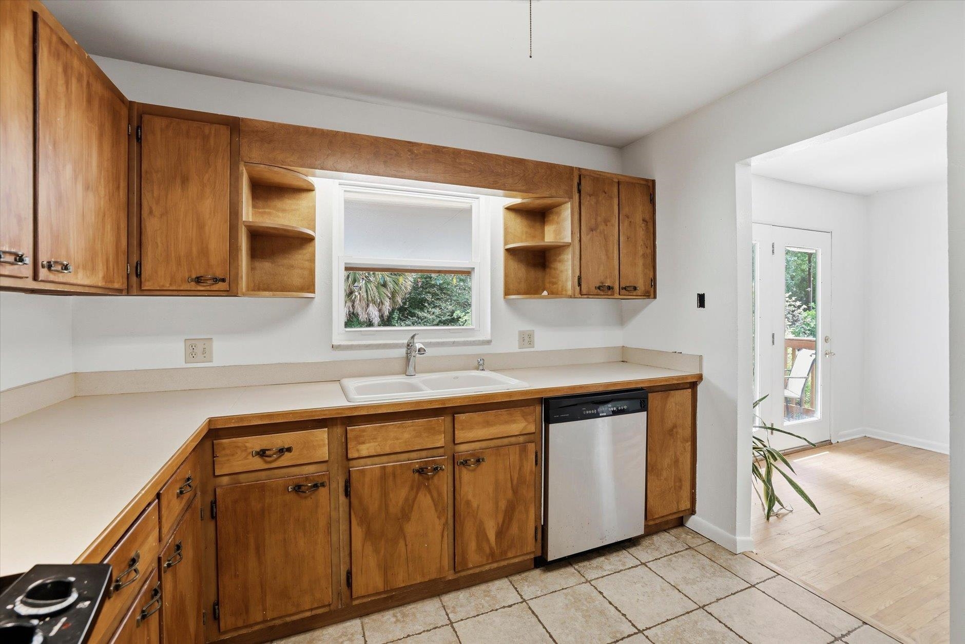 1812 Ivan Drive