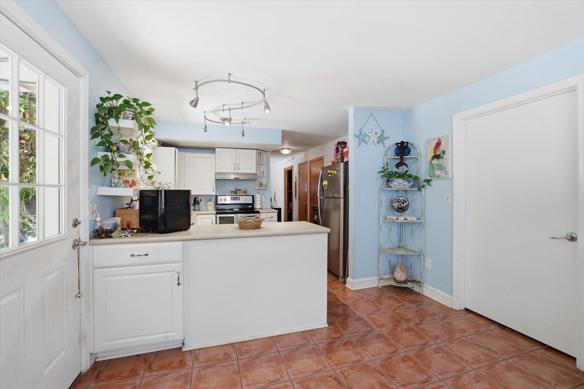1812 Ivan Drive