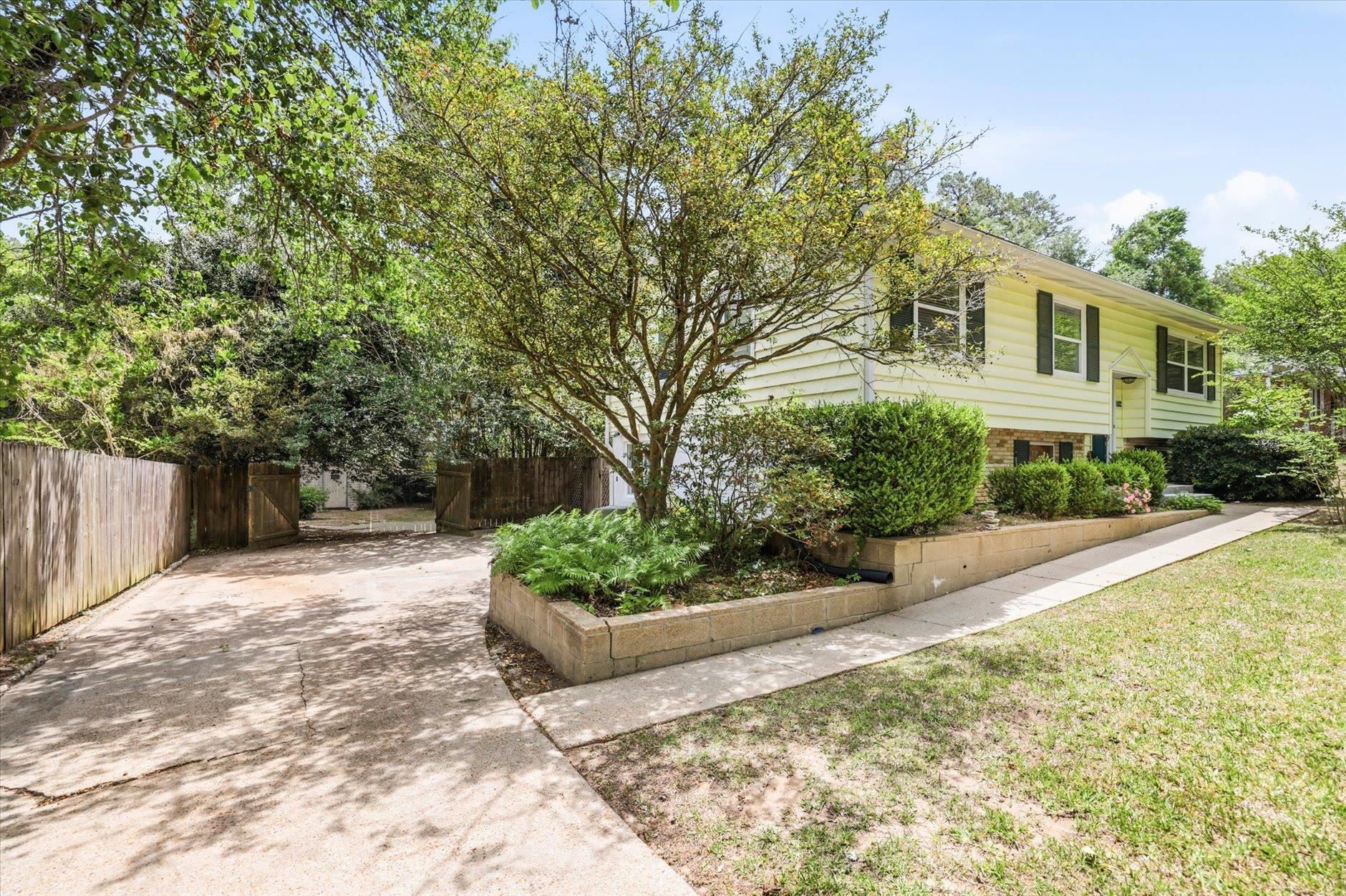 1812 Ivan Drive