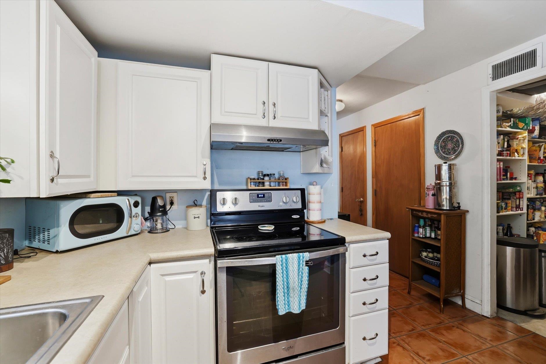 1812 Ivan Drive