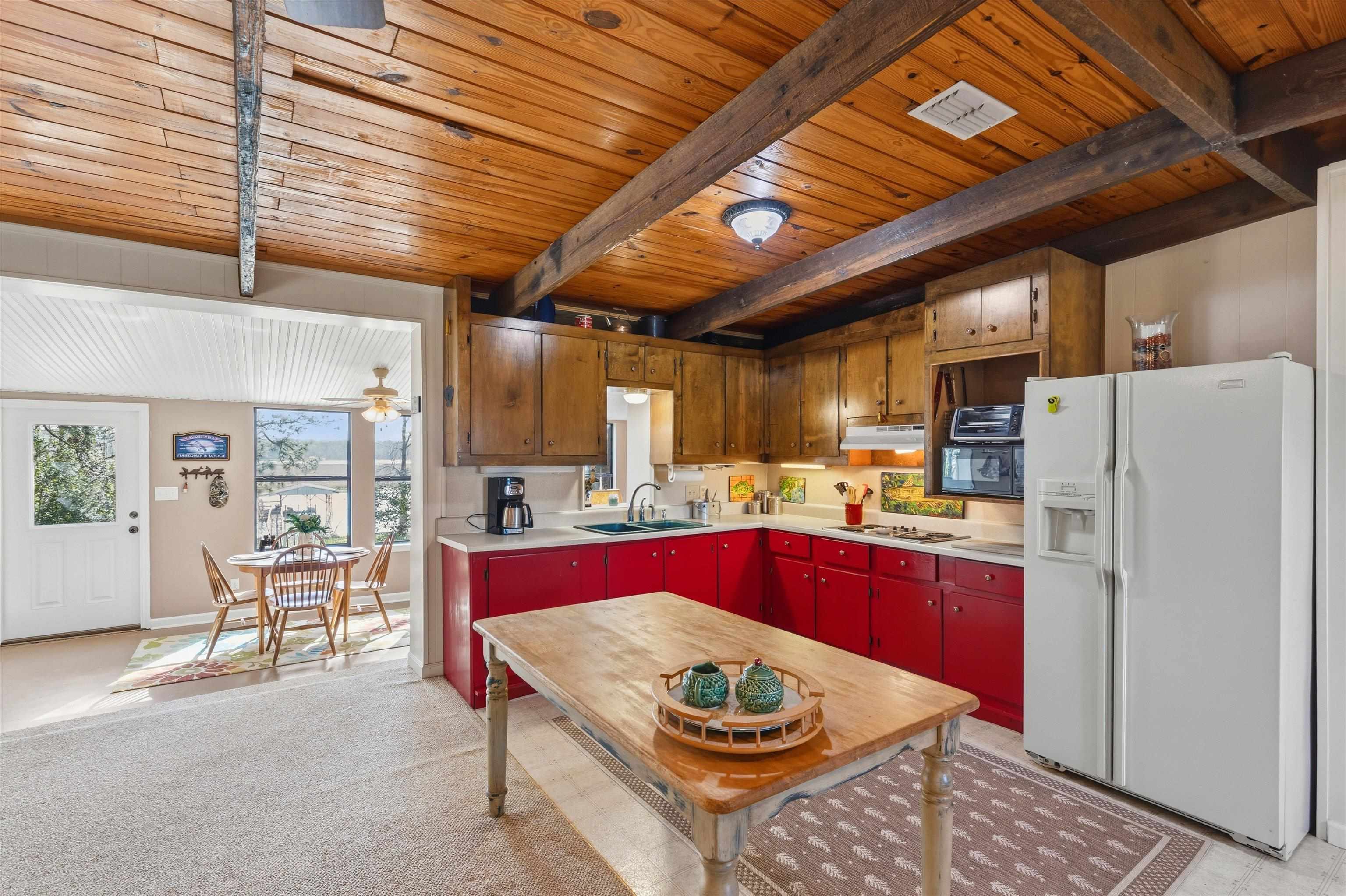 7575 Murkerson Street