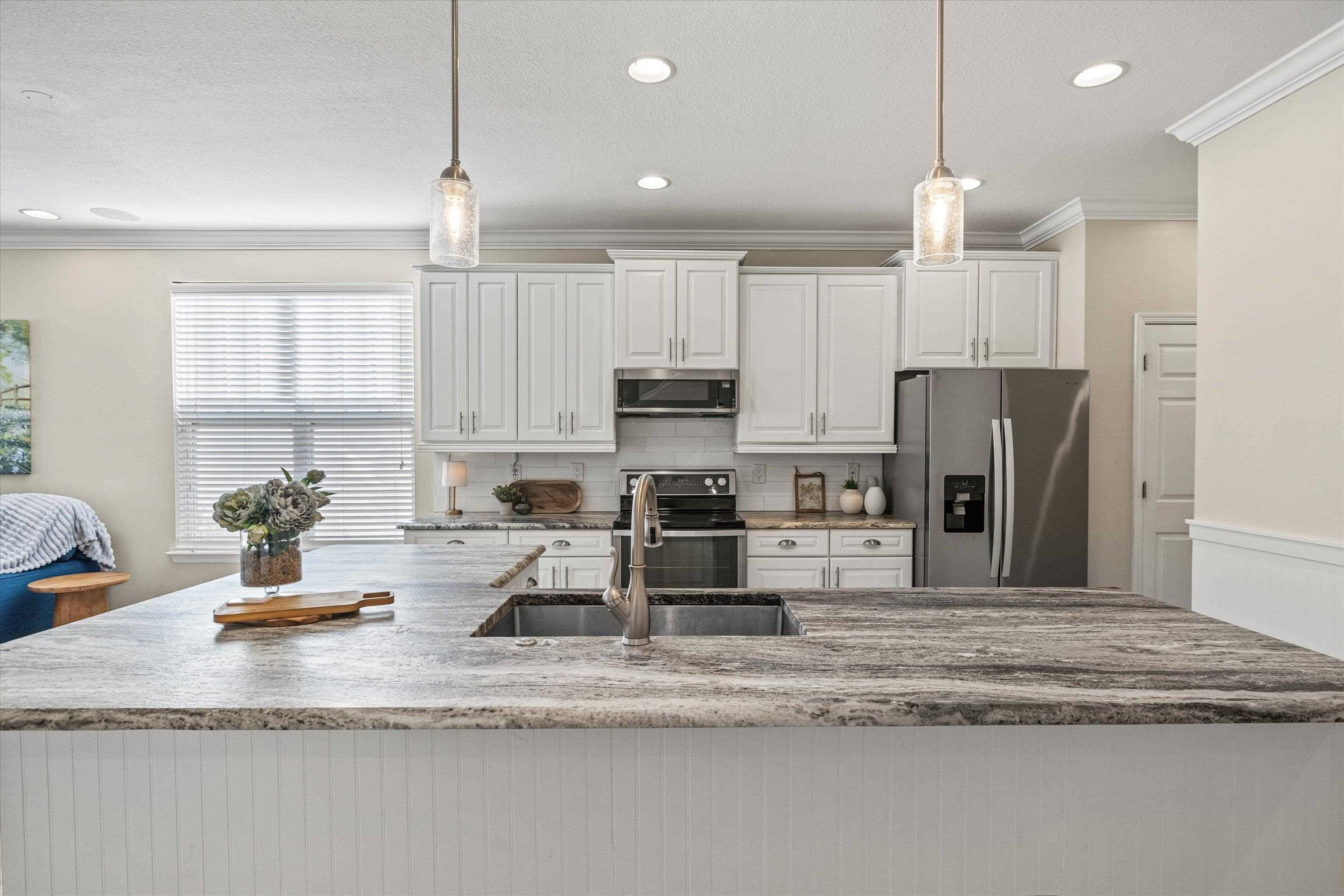 2466 Goldenrod Way
