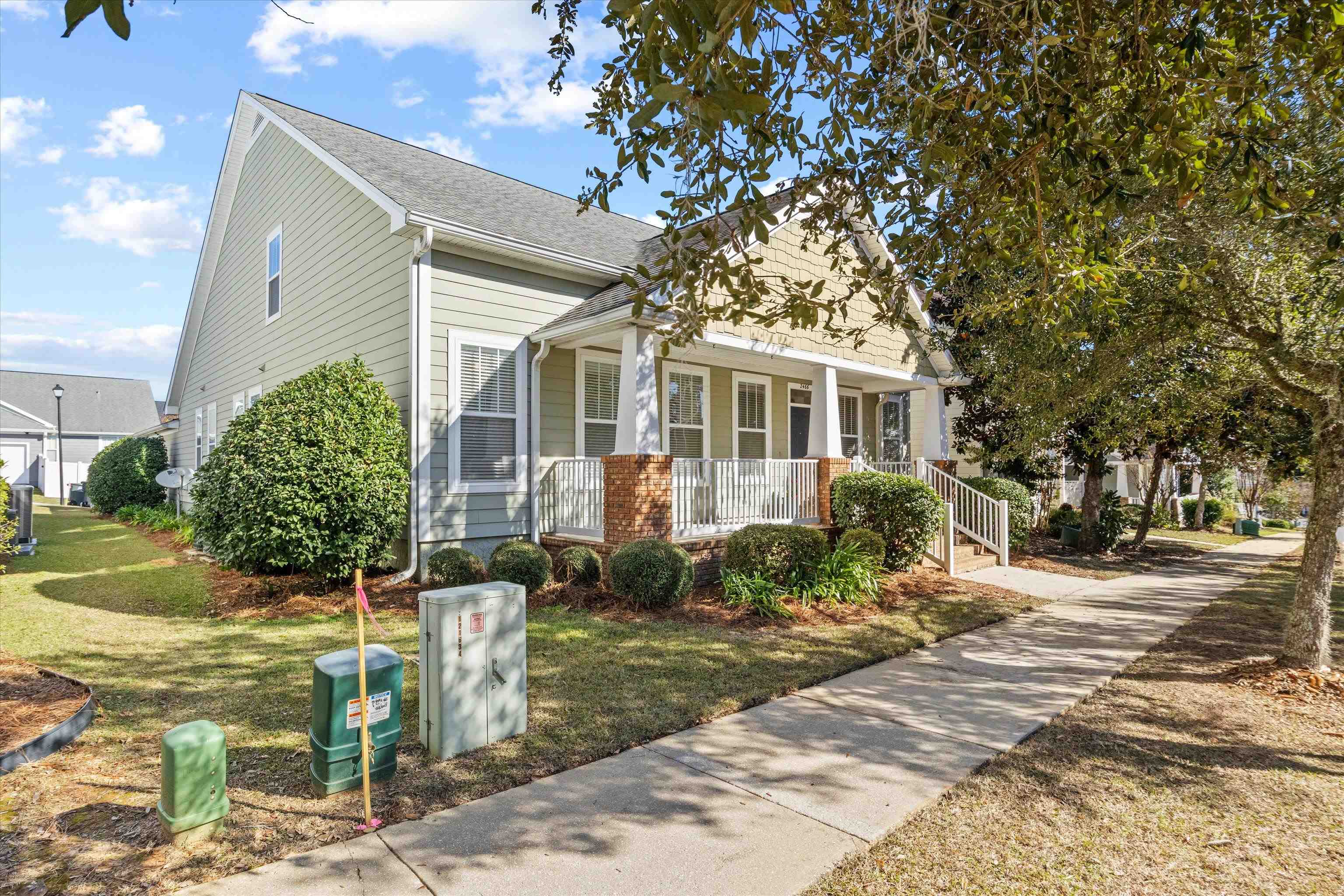 2466 Goldenrod Way