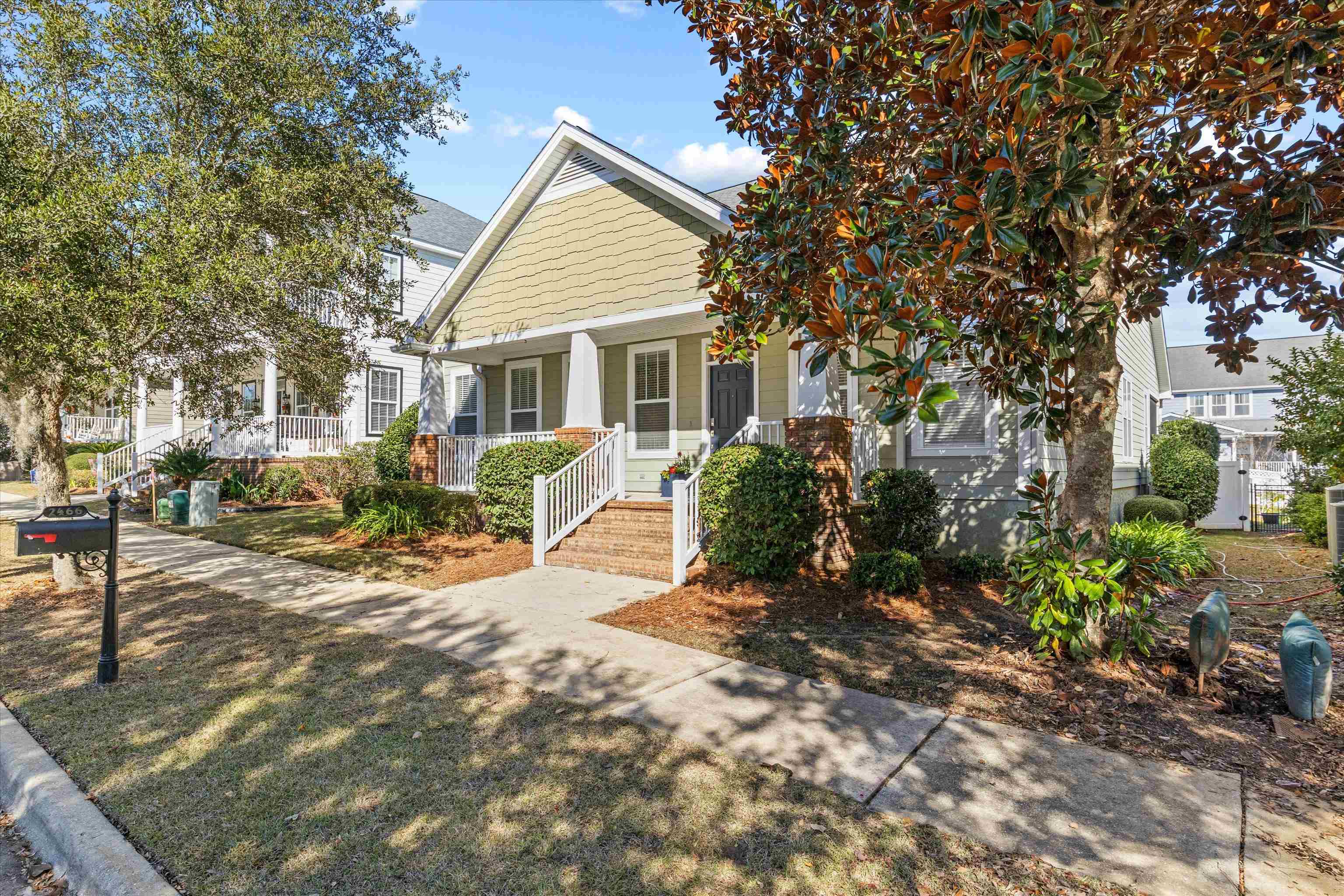 2466 Goldenrod Way