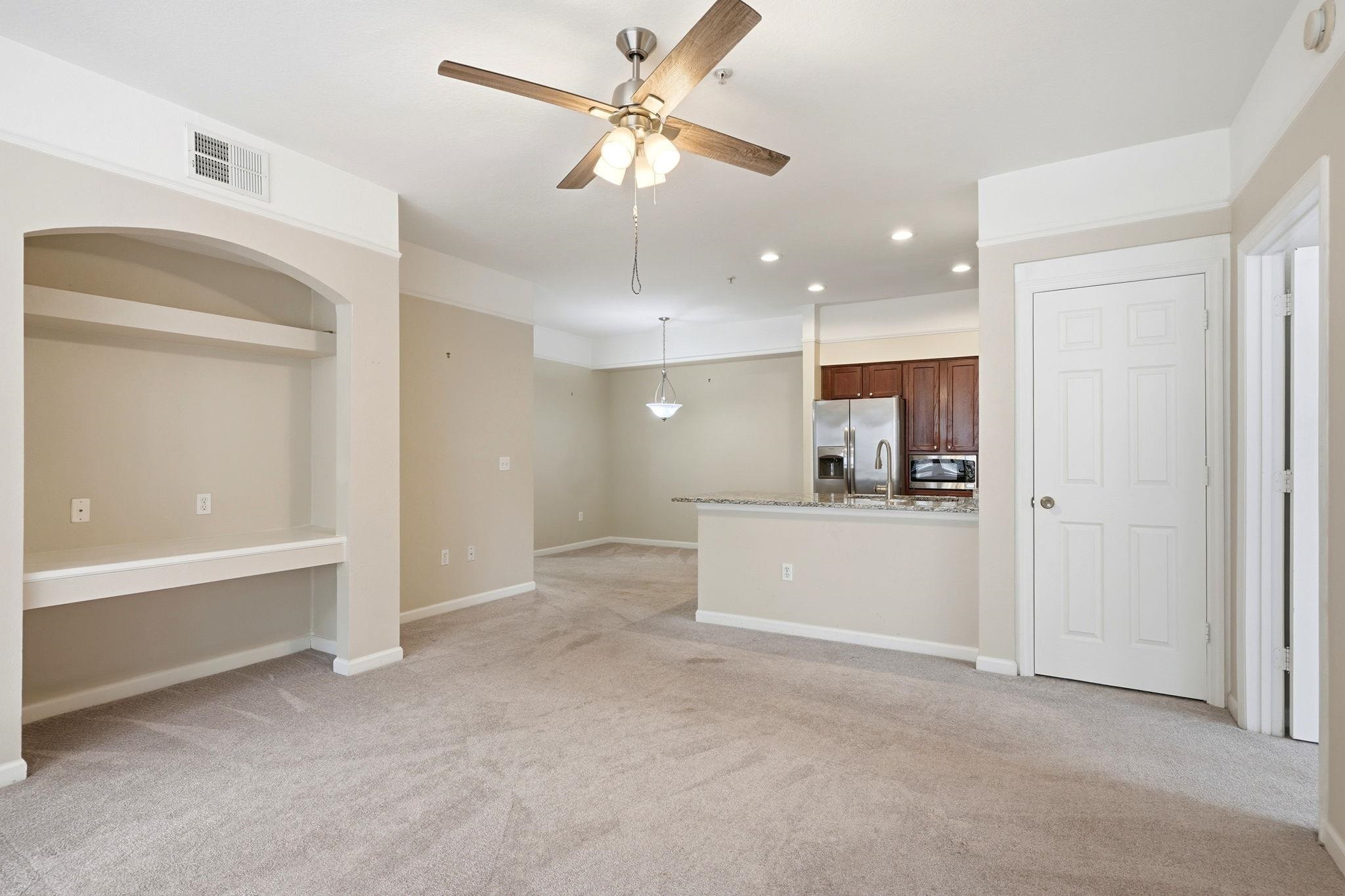 2801 CHANCELLORSVILLE Drive Unit: 117