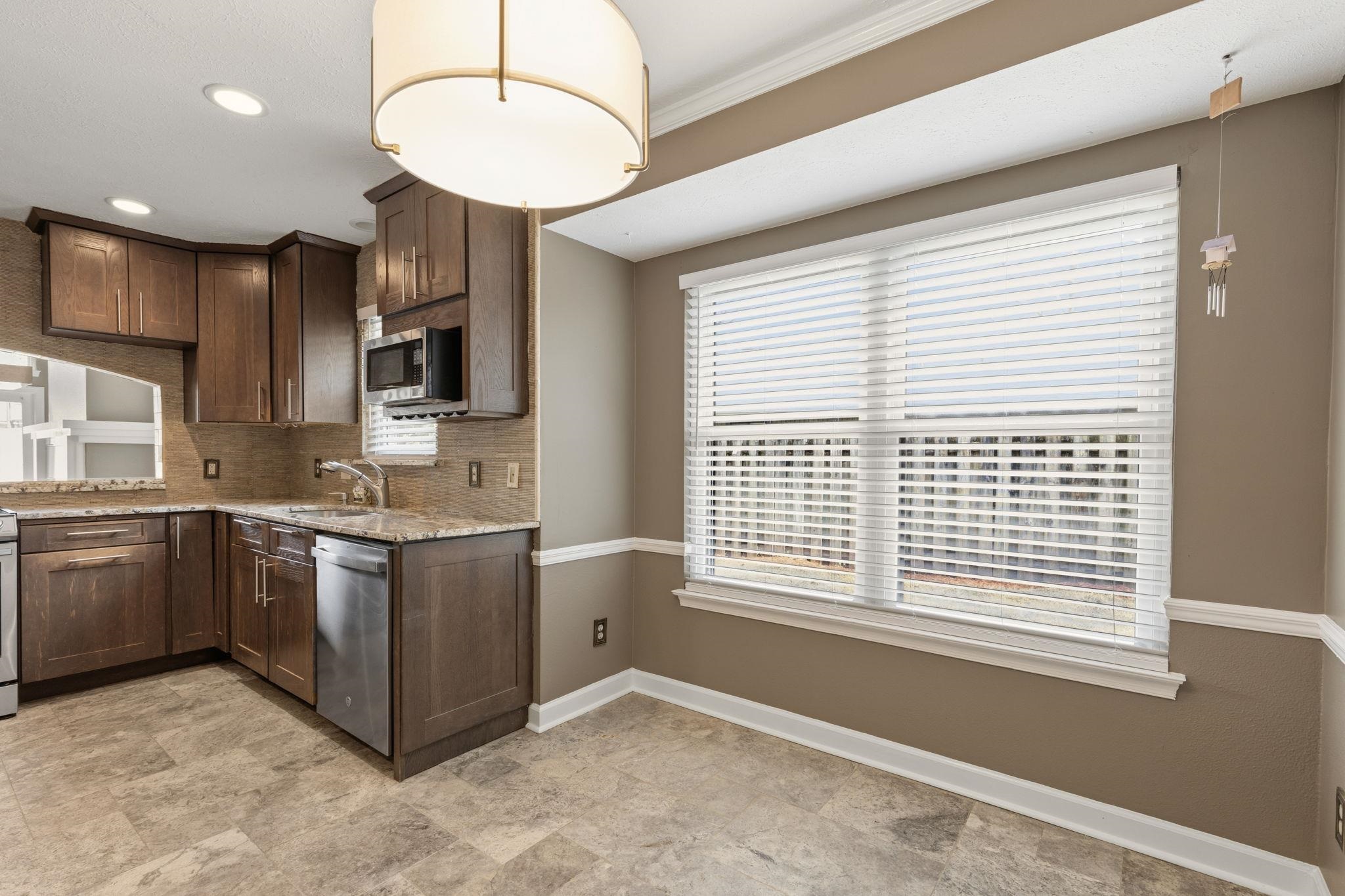 3260 N Shannon Lakes Drive