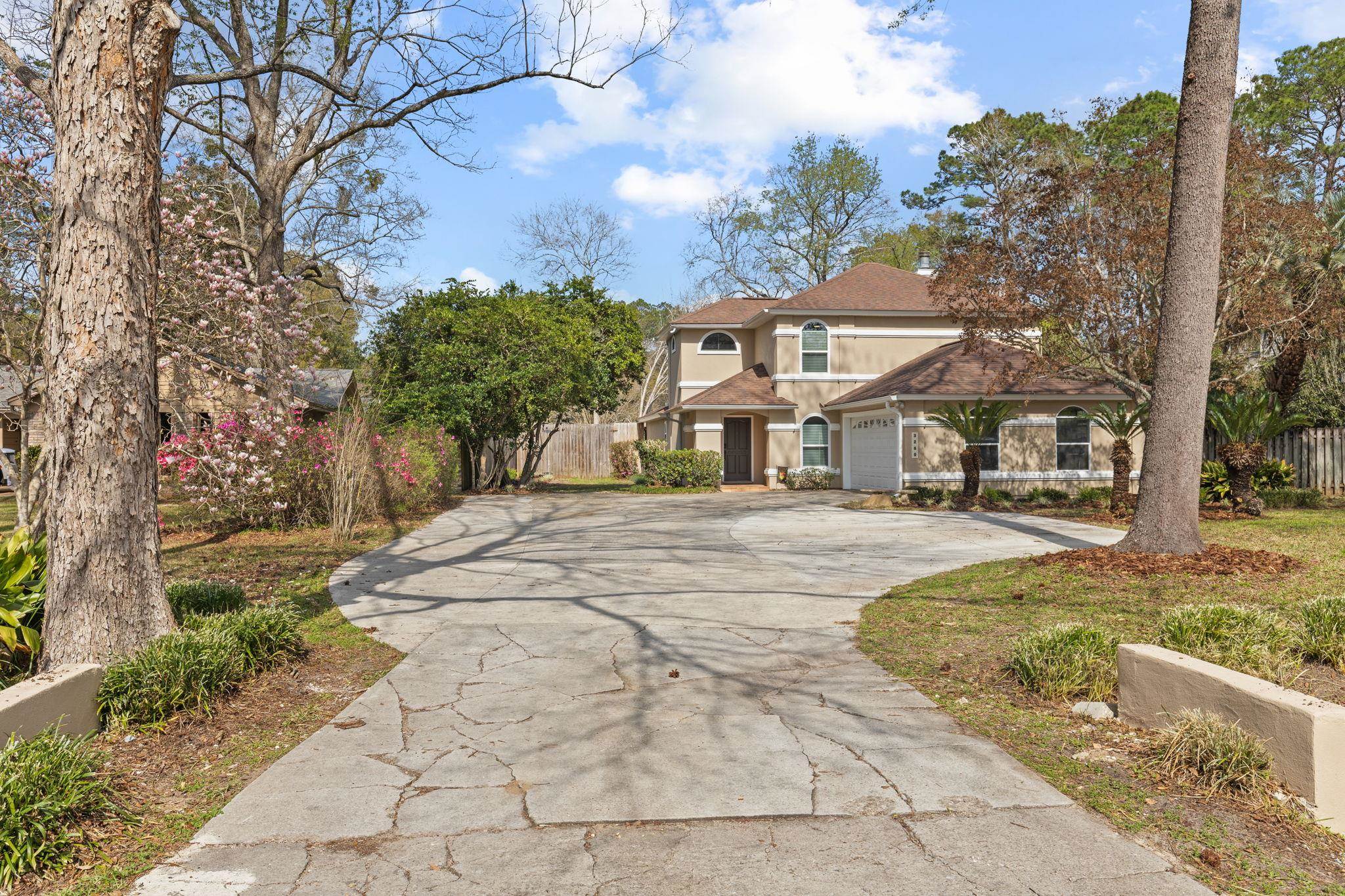 3260 N Shannon Lakes Drive