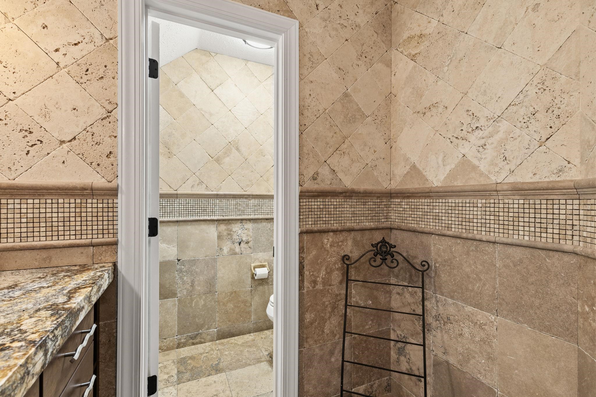 3260 N Shannon Lakes Drive