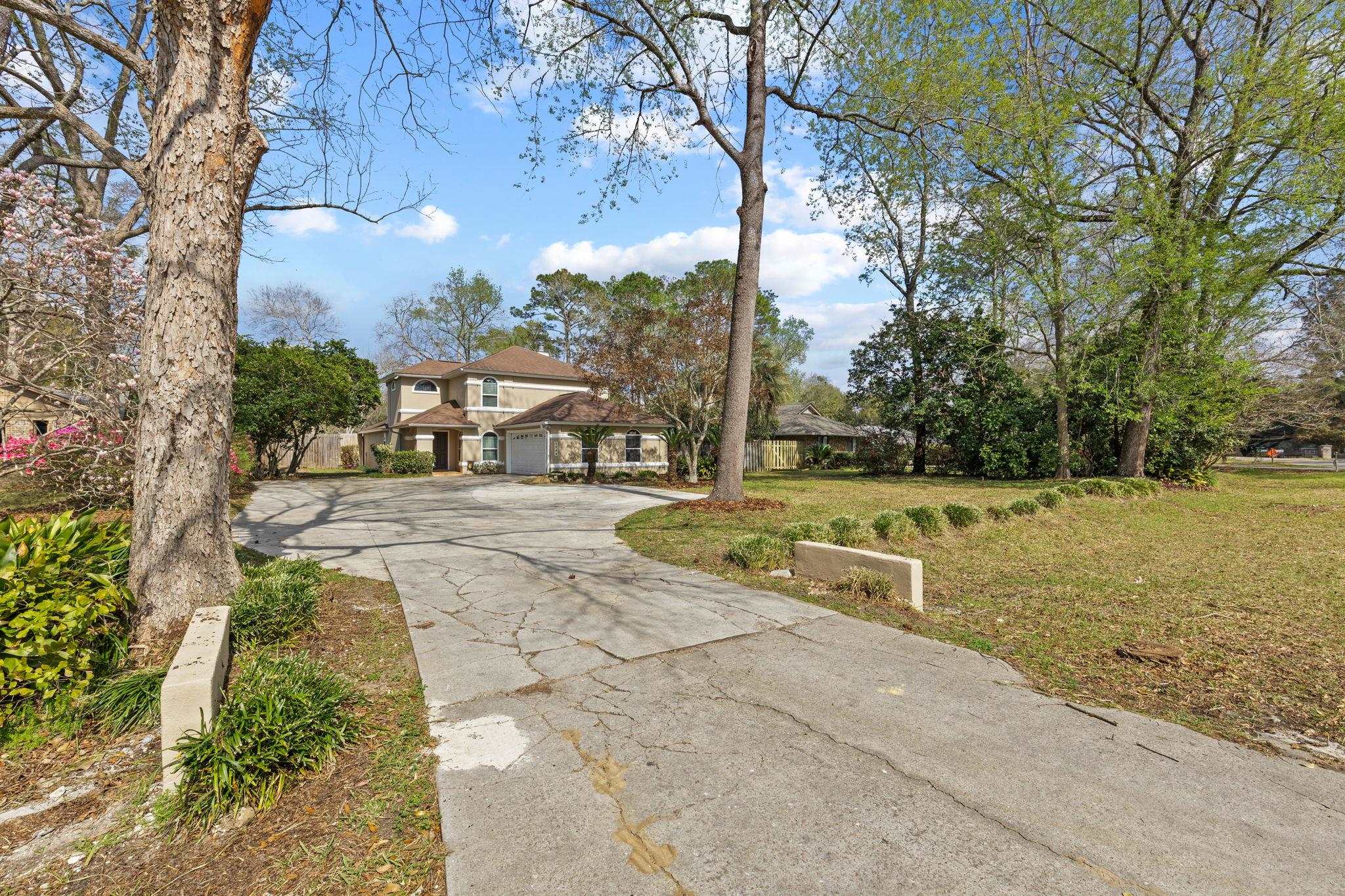 3260 N Shannon Lakes Drive