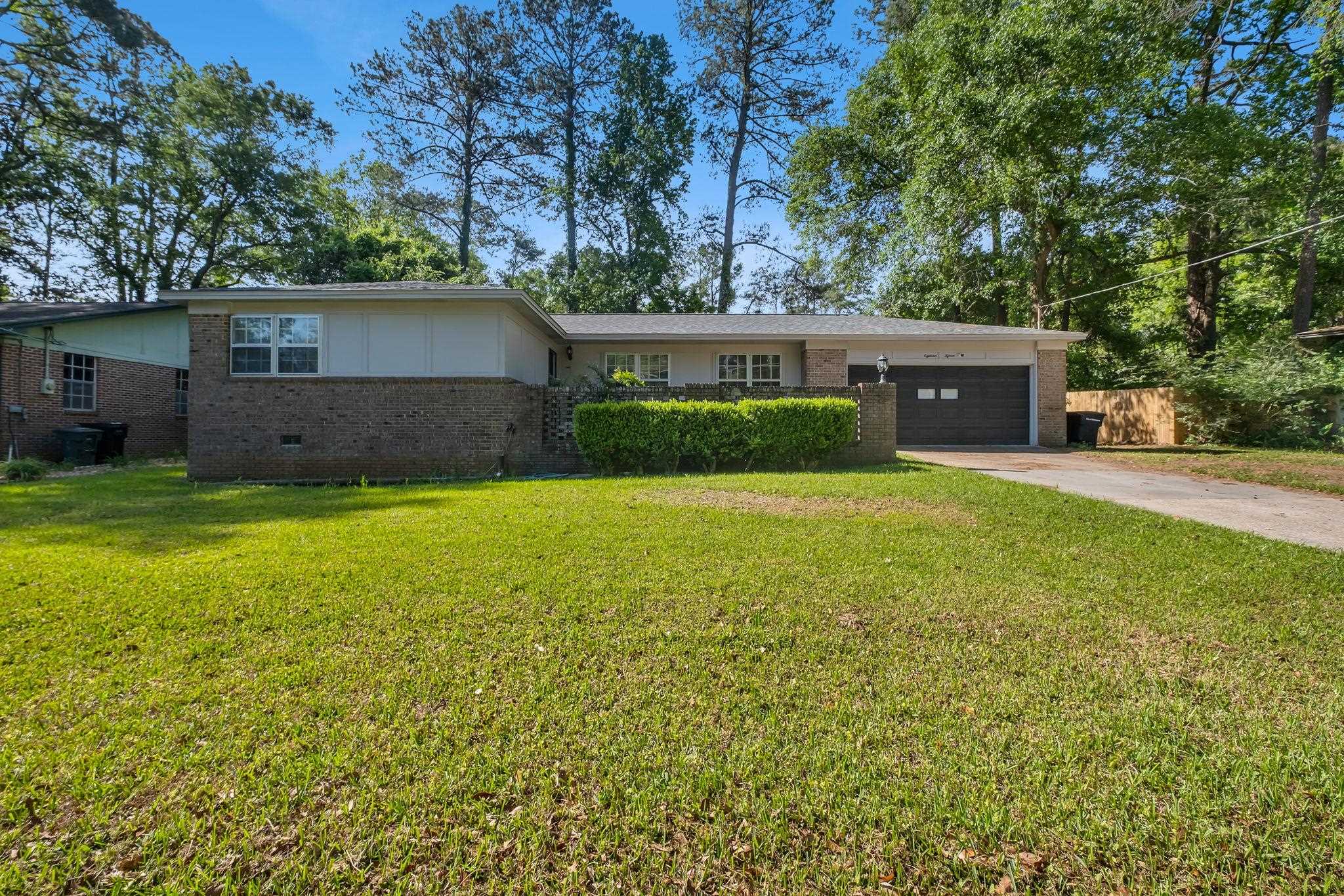 1815 Salmon Drive