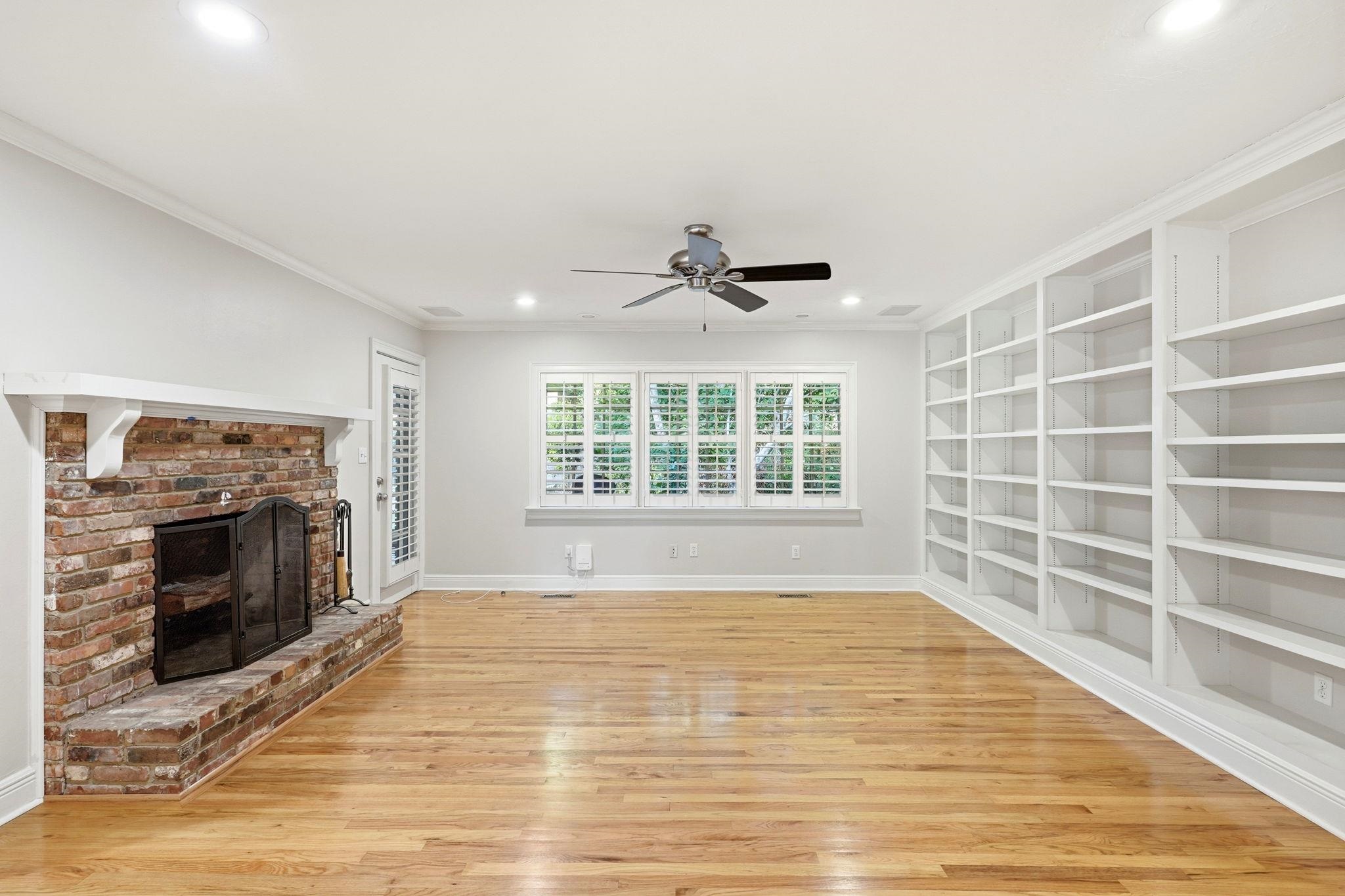 2406 Troland Road