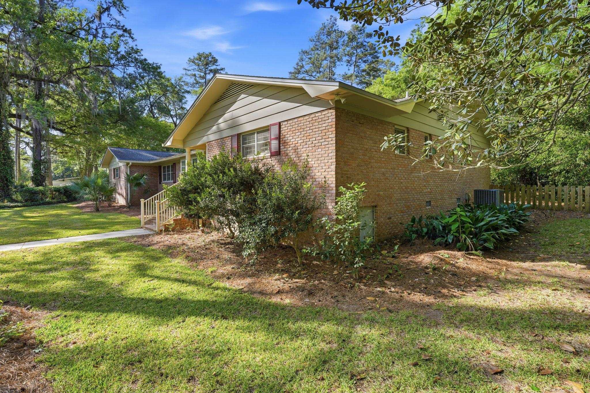 2406 Troland Road