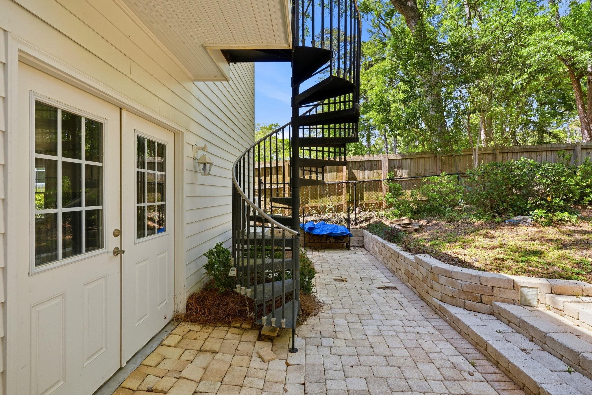 1110 LOTHIAN Drive