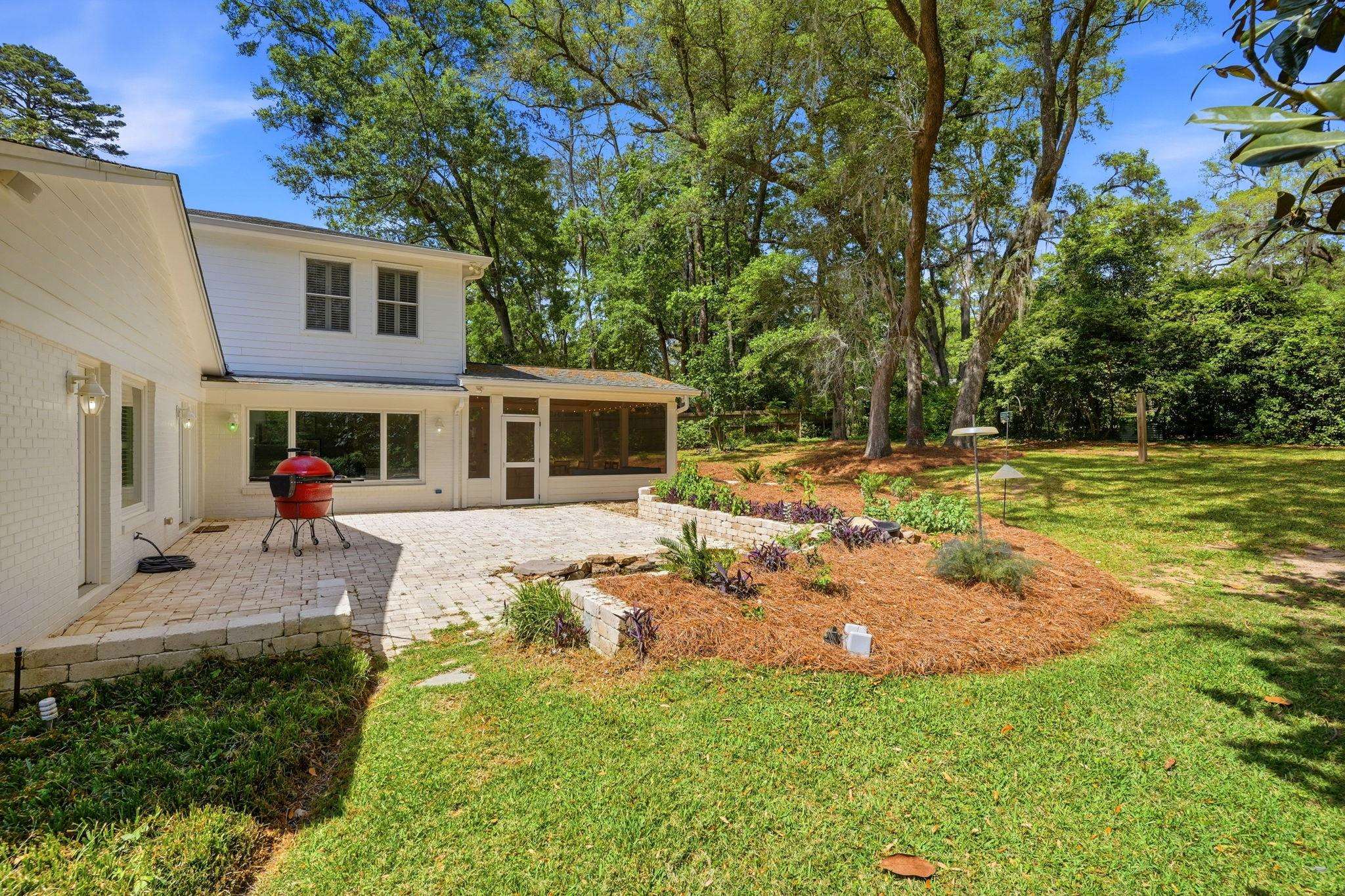 1110 LOTHIAN Drive