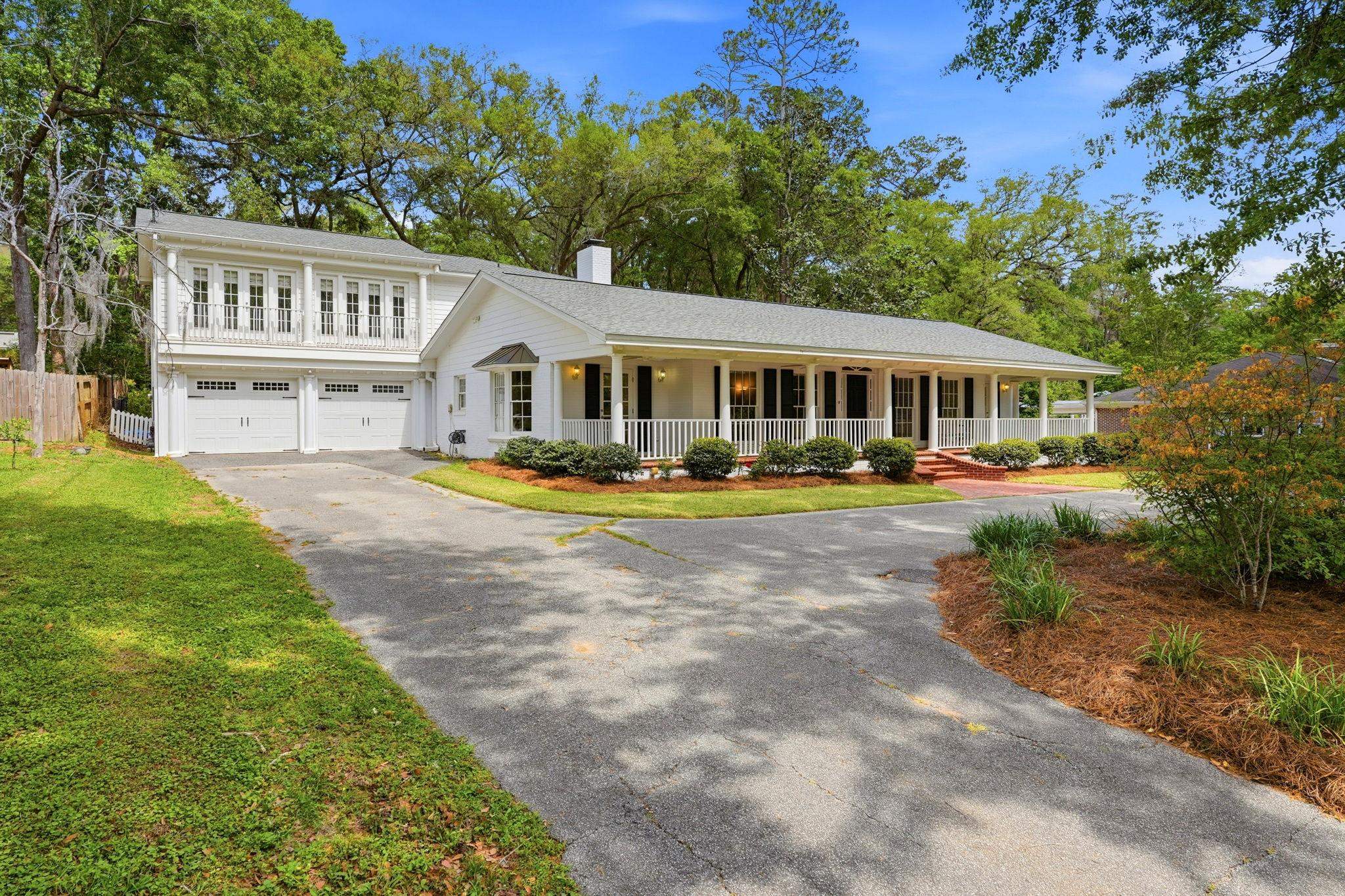 1110 LOTHIAN Drive