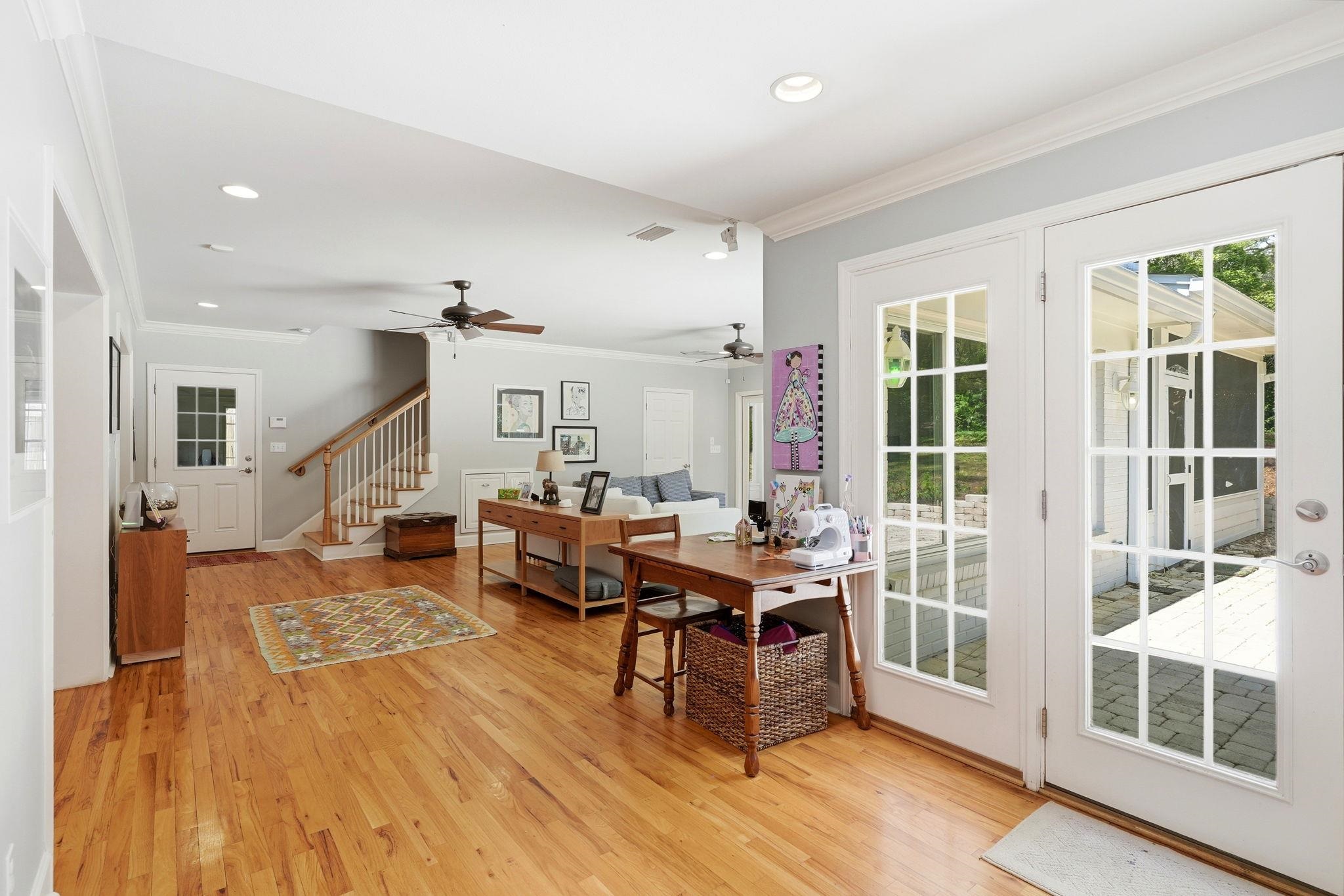 1110 LOTHIAN Drive