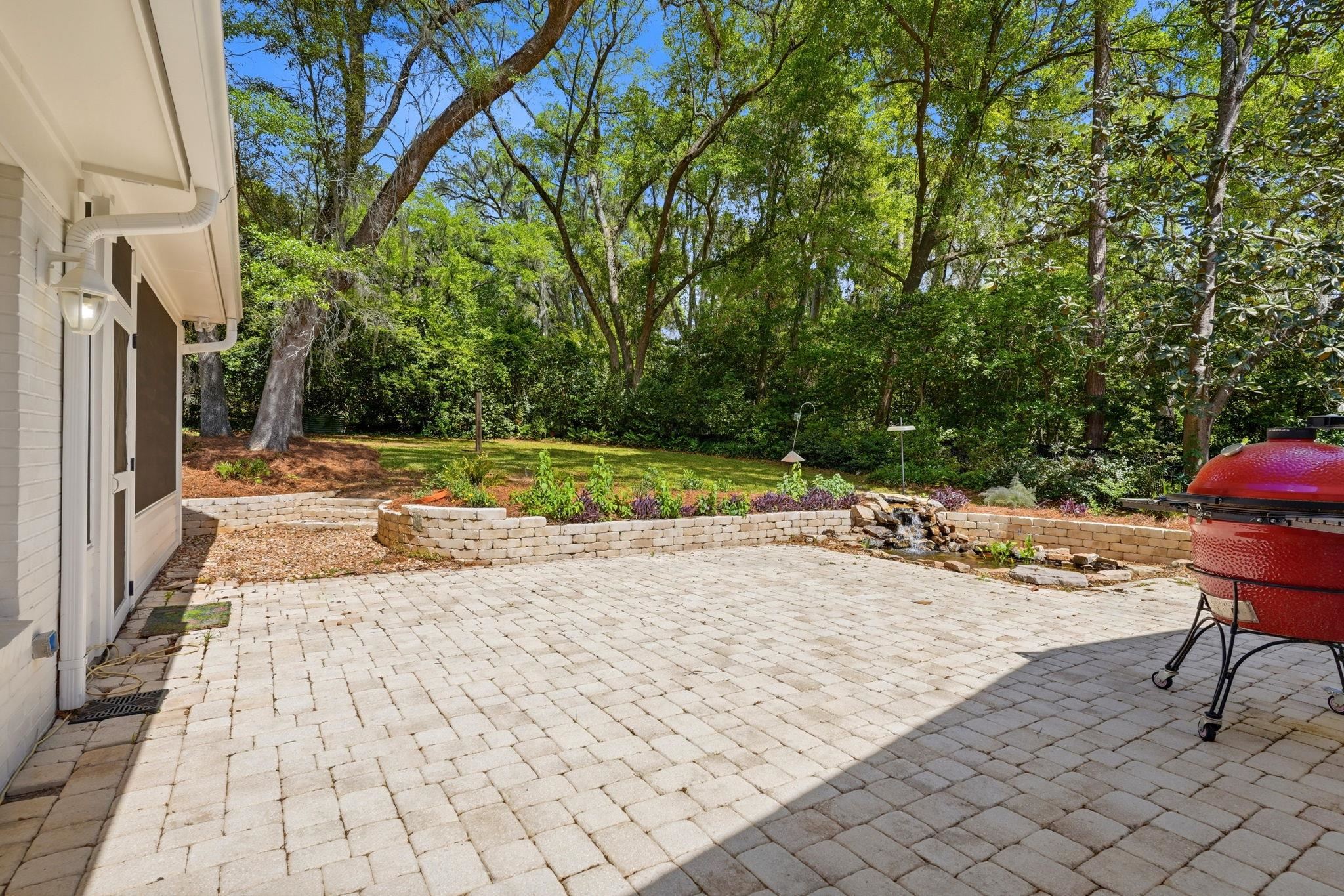 1110 LOTHIAN Drive