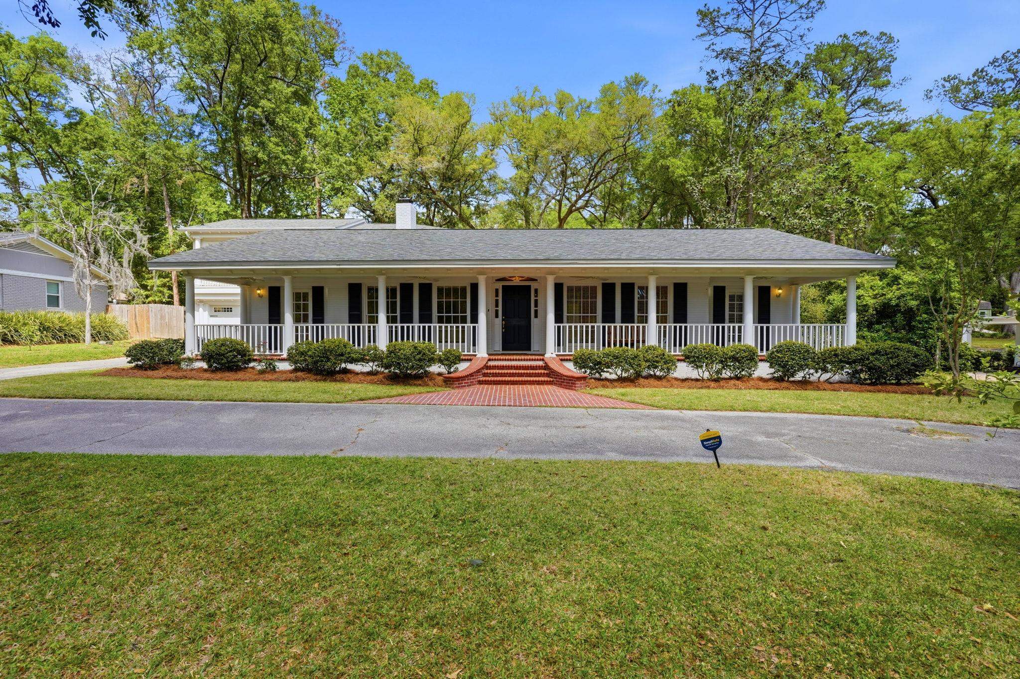 1110 LOTHIAN Drive