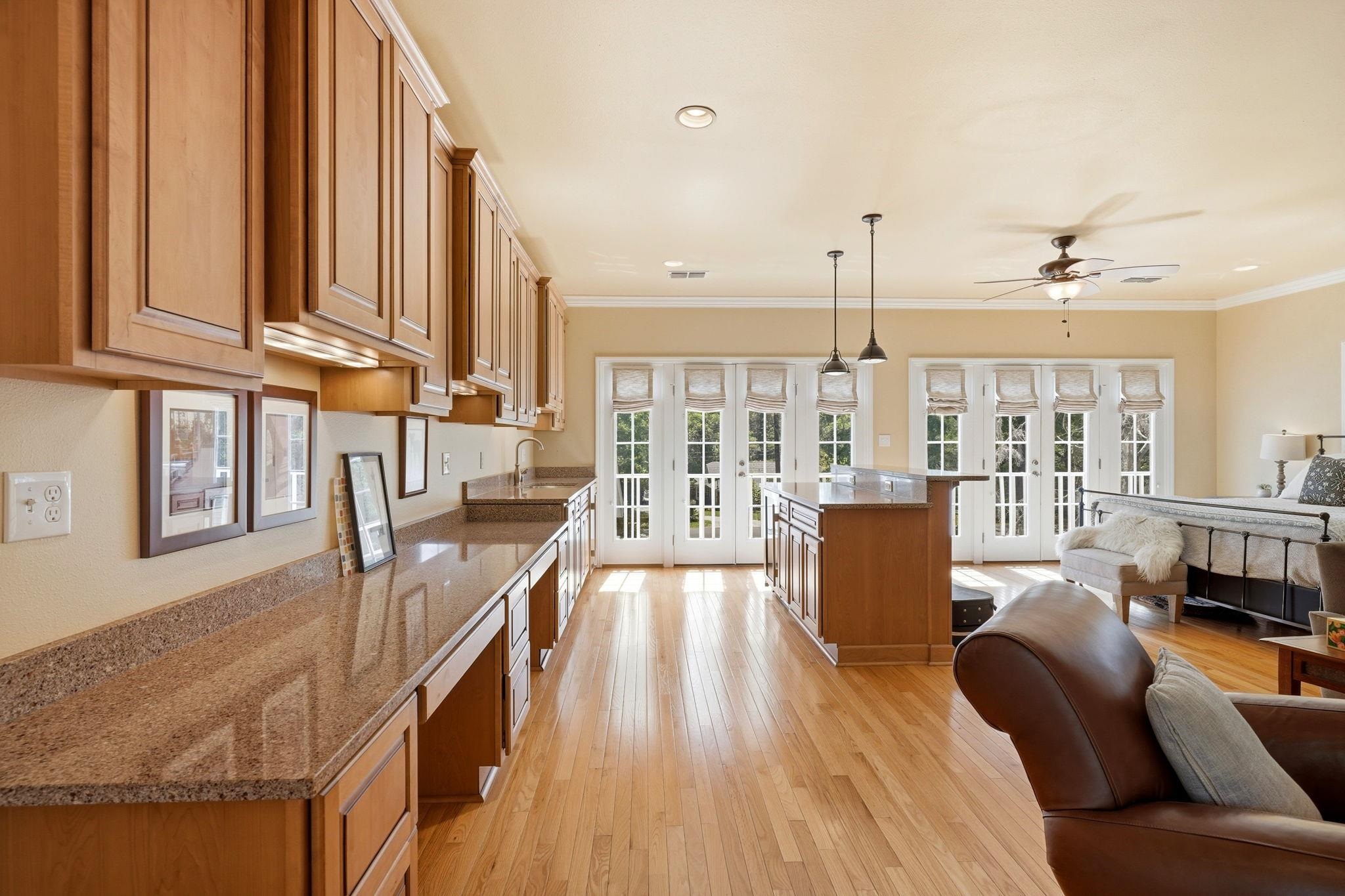 1110 LOTHIAN Drive